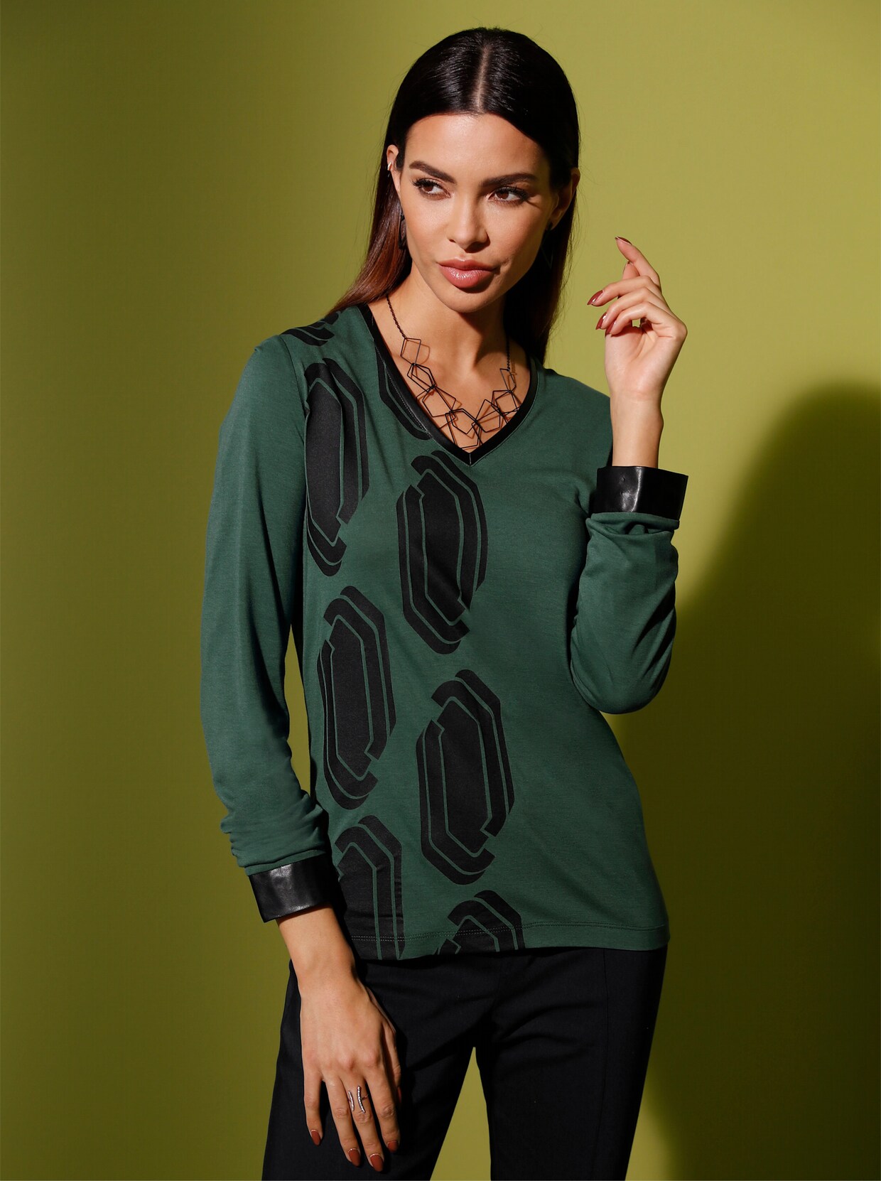 Shirt met lange mouwen - mos/zwart bedrukt