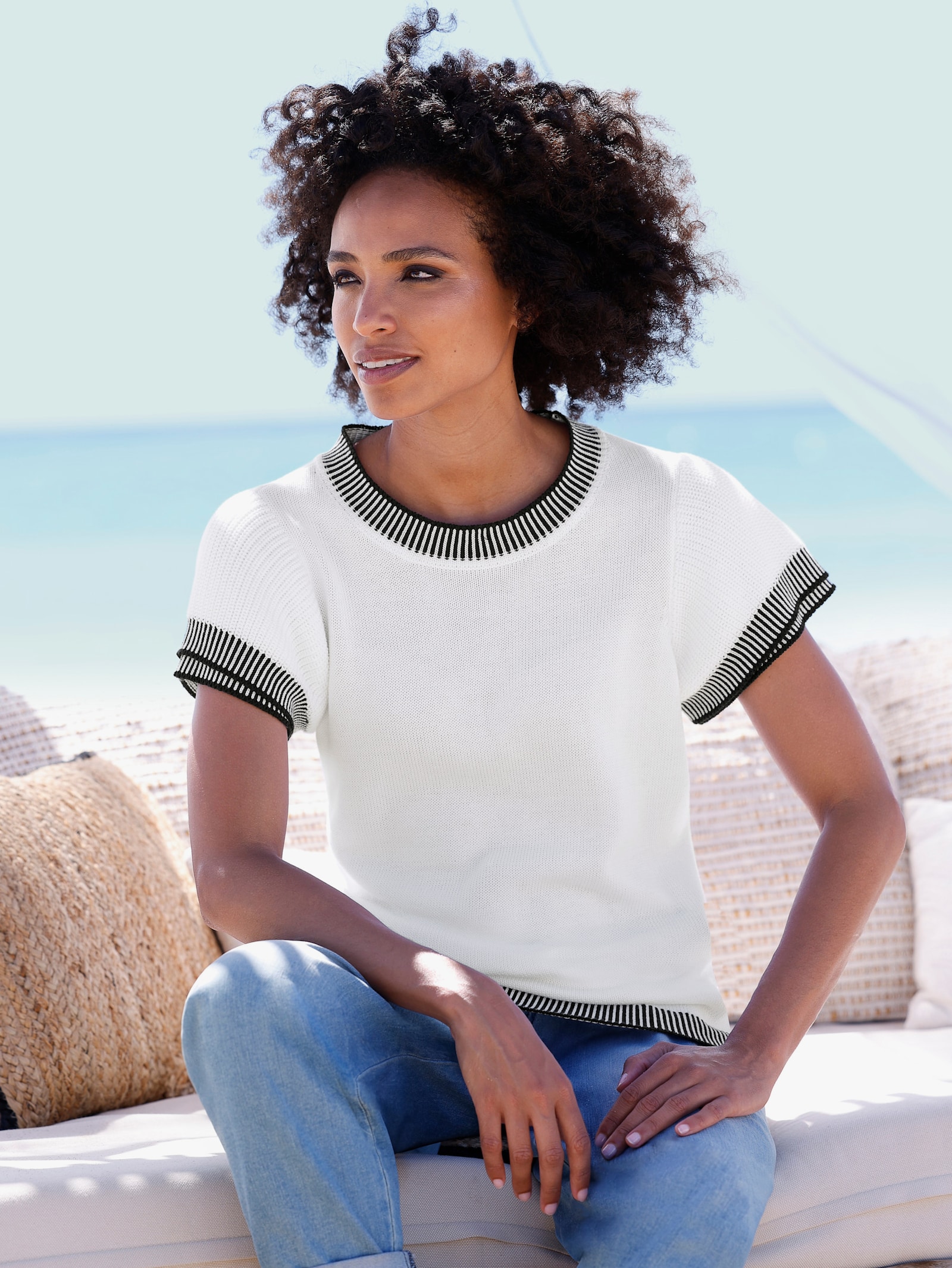 heine Kurzarmpullover mit Kontrastblenden - weiss-schwarz-gemustert