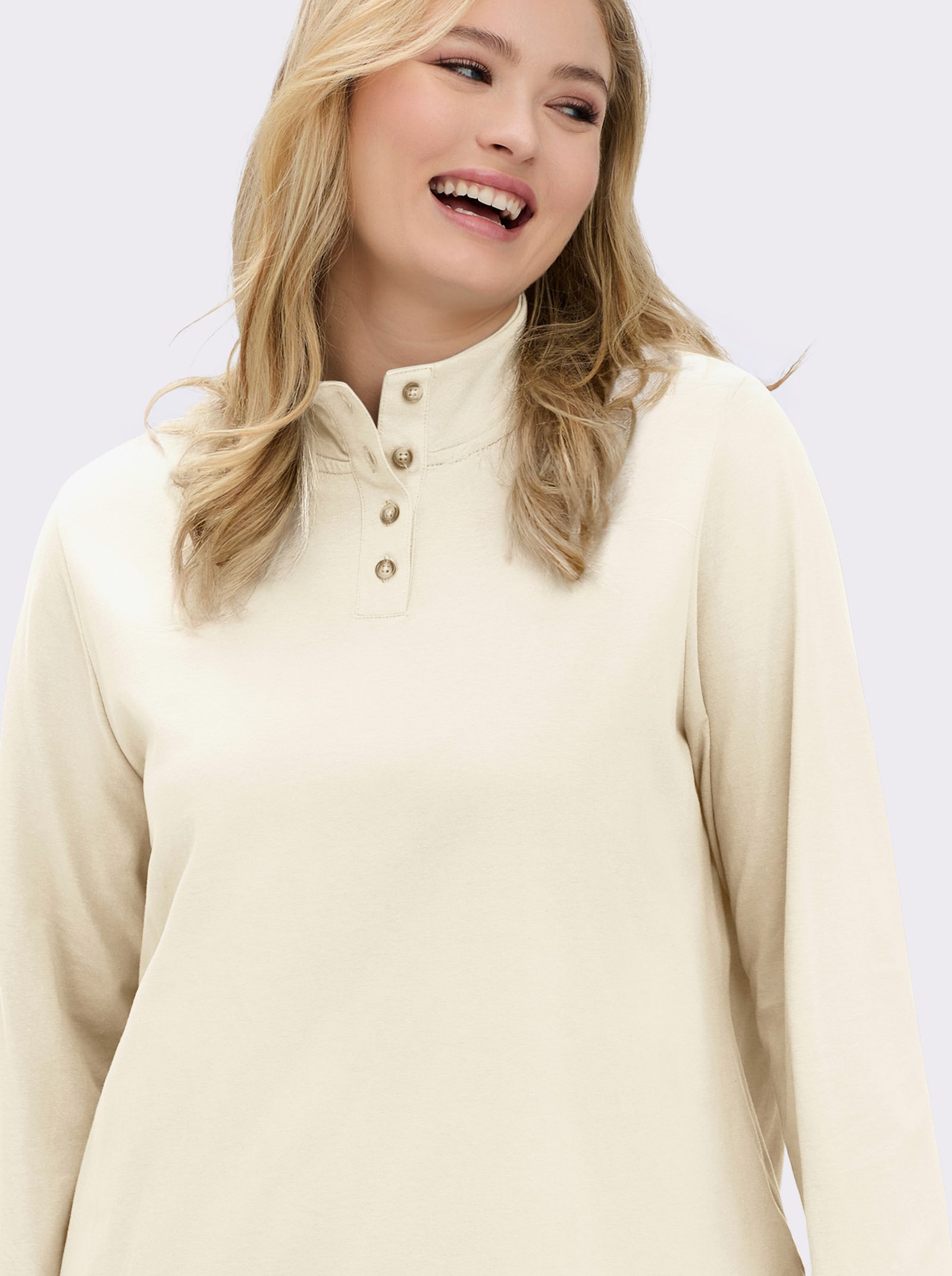 Stehkragenshirt mit Schmuckknöpfen - champagner