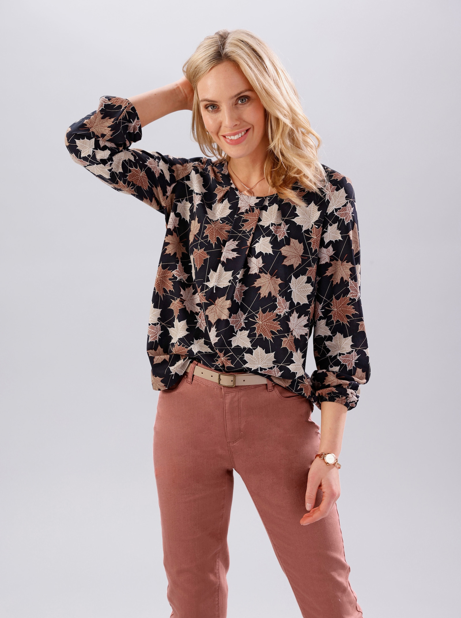 Blouse met lange mouwen en bladerprint - marine/roodbruin bedrukt