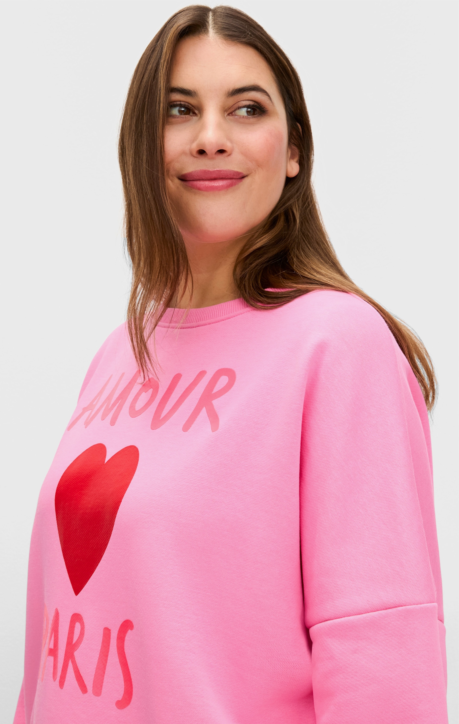 sheego loves miss goodlife Sweatshirt Frontdruck und Rundhals - pink bedruckt