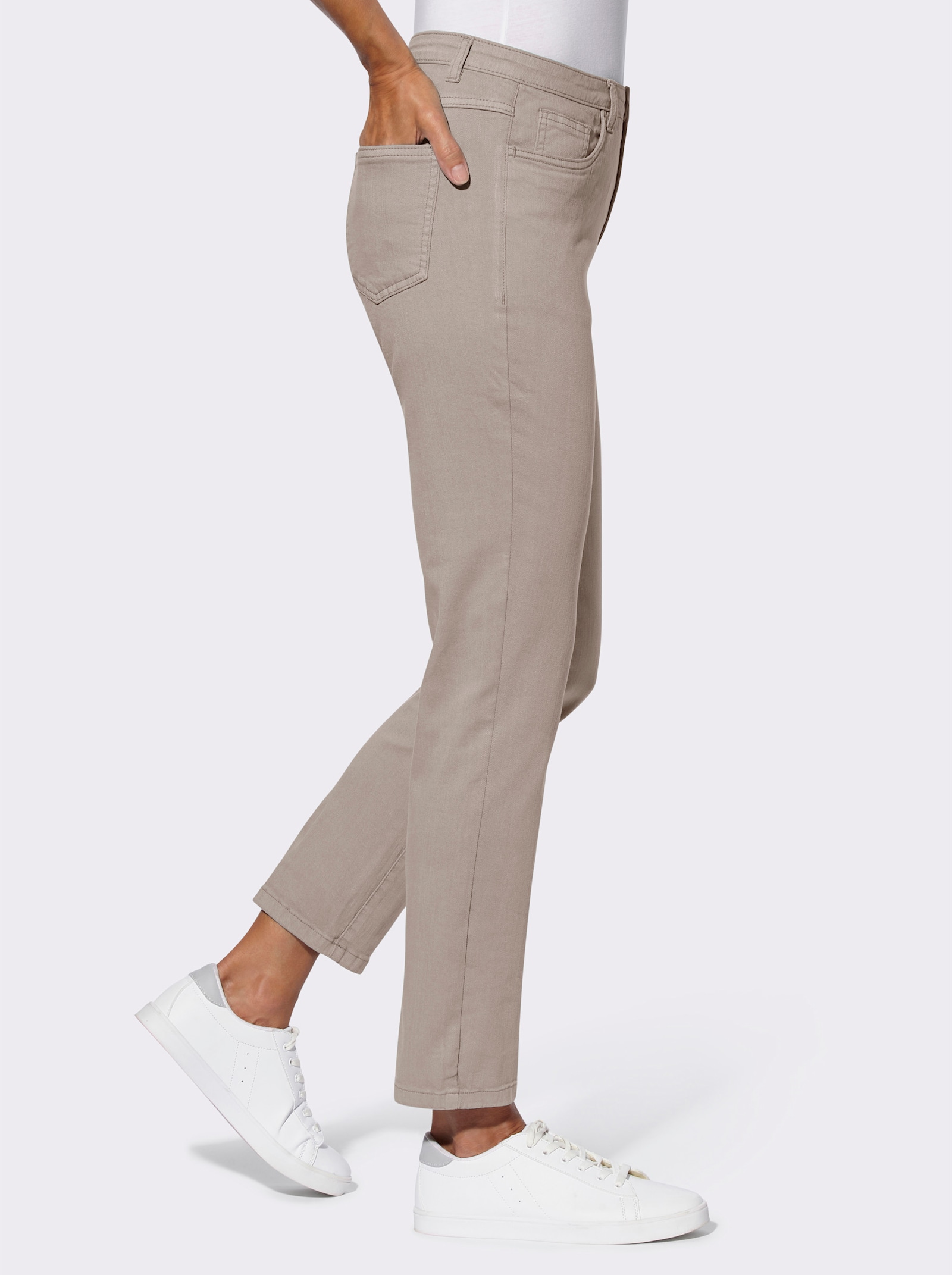 Jeans in knöchellanger Form - sesam