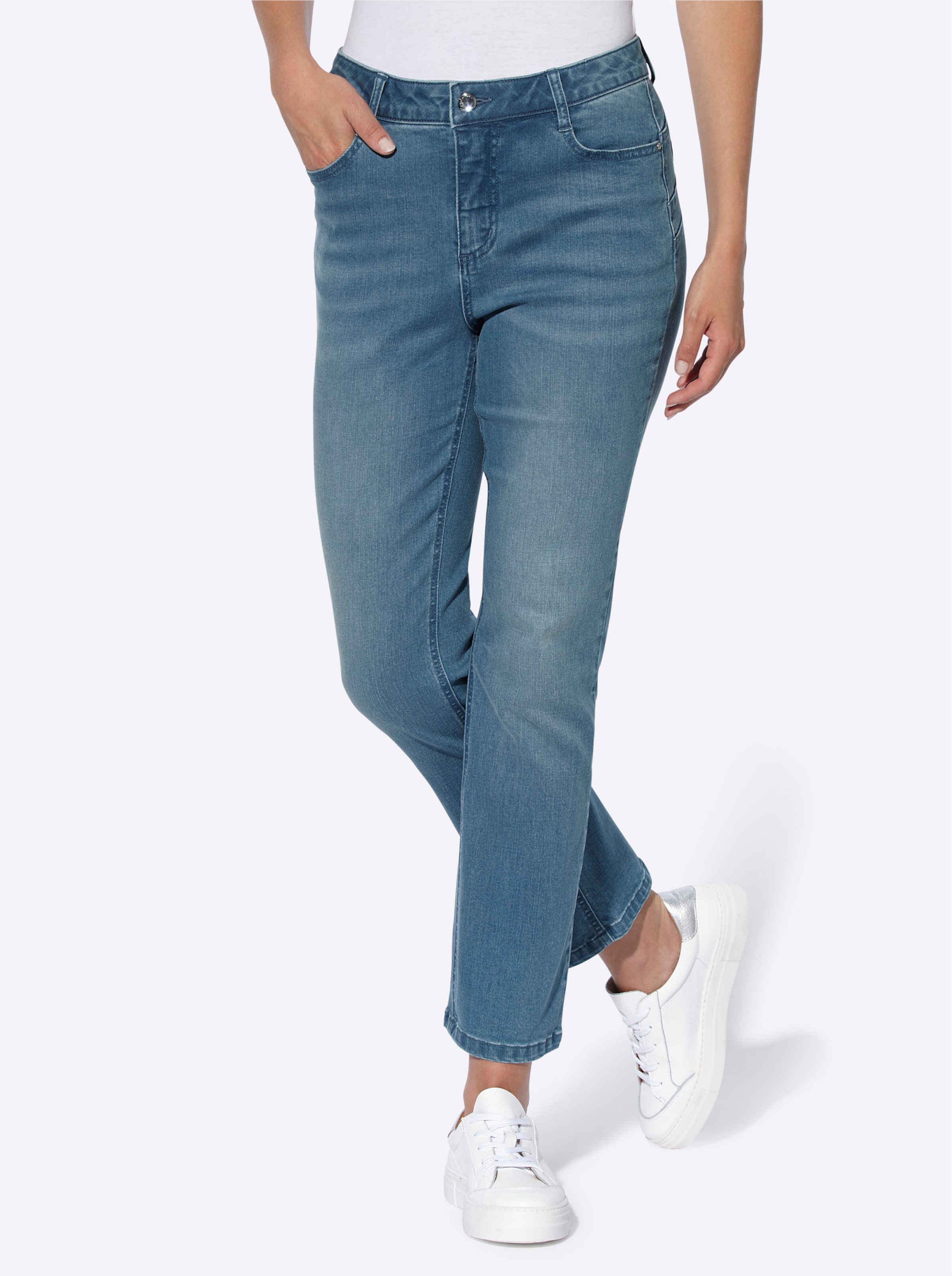 Push-up jeans