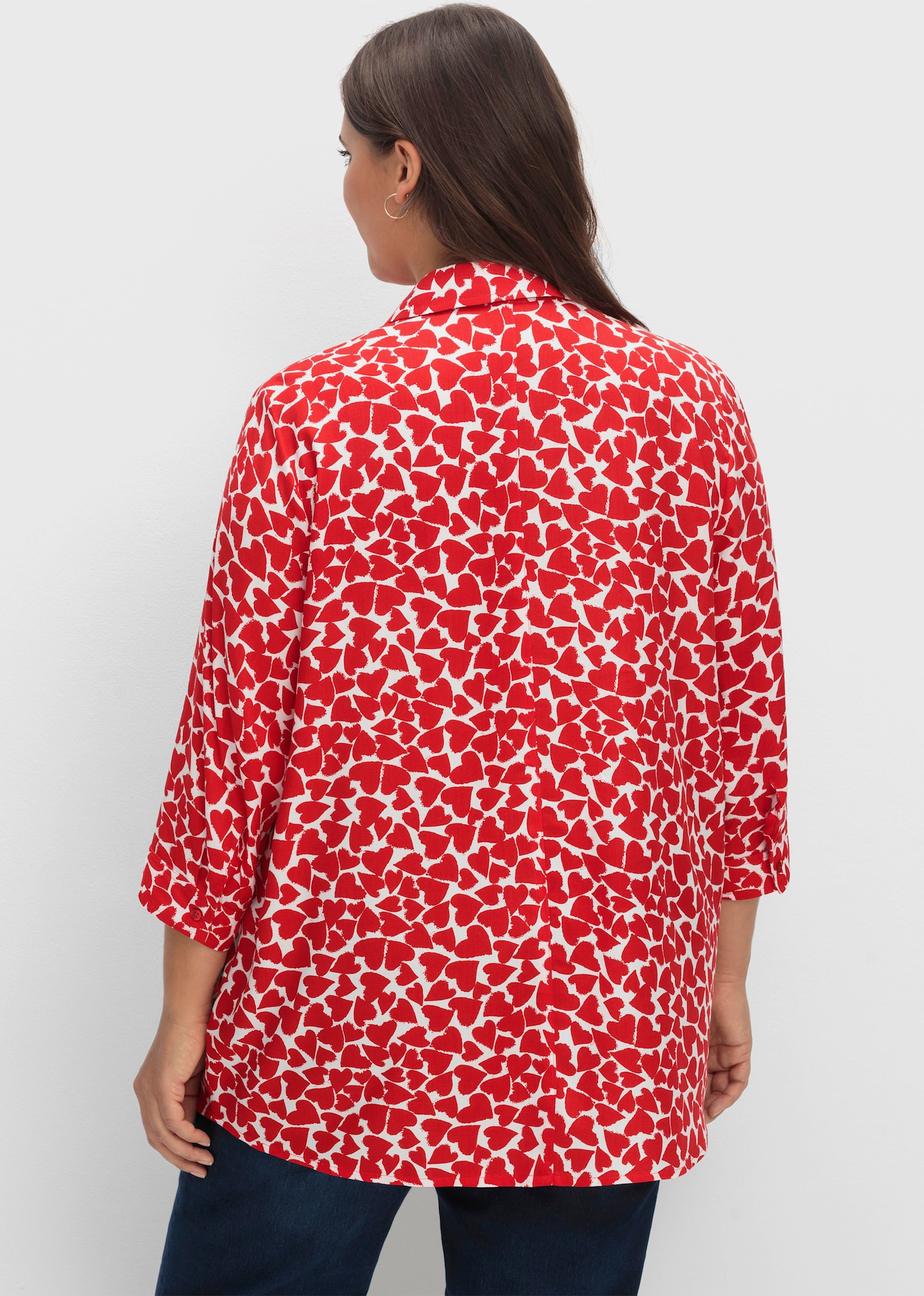 Longbluse im Herz-Dessin, reine Viskose - weiß-rot-gemustert
