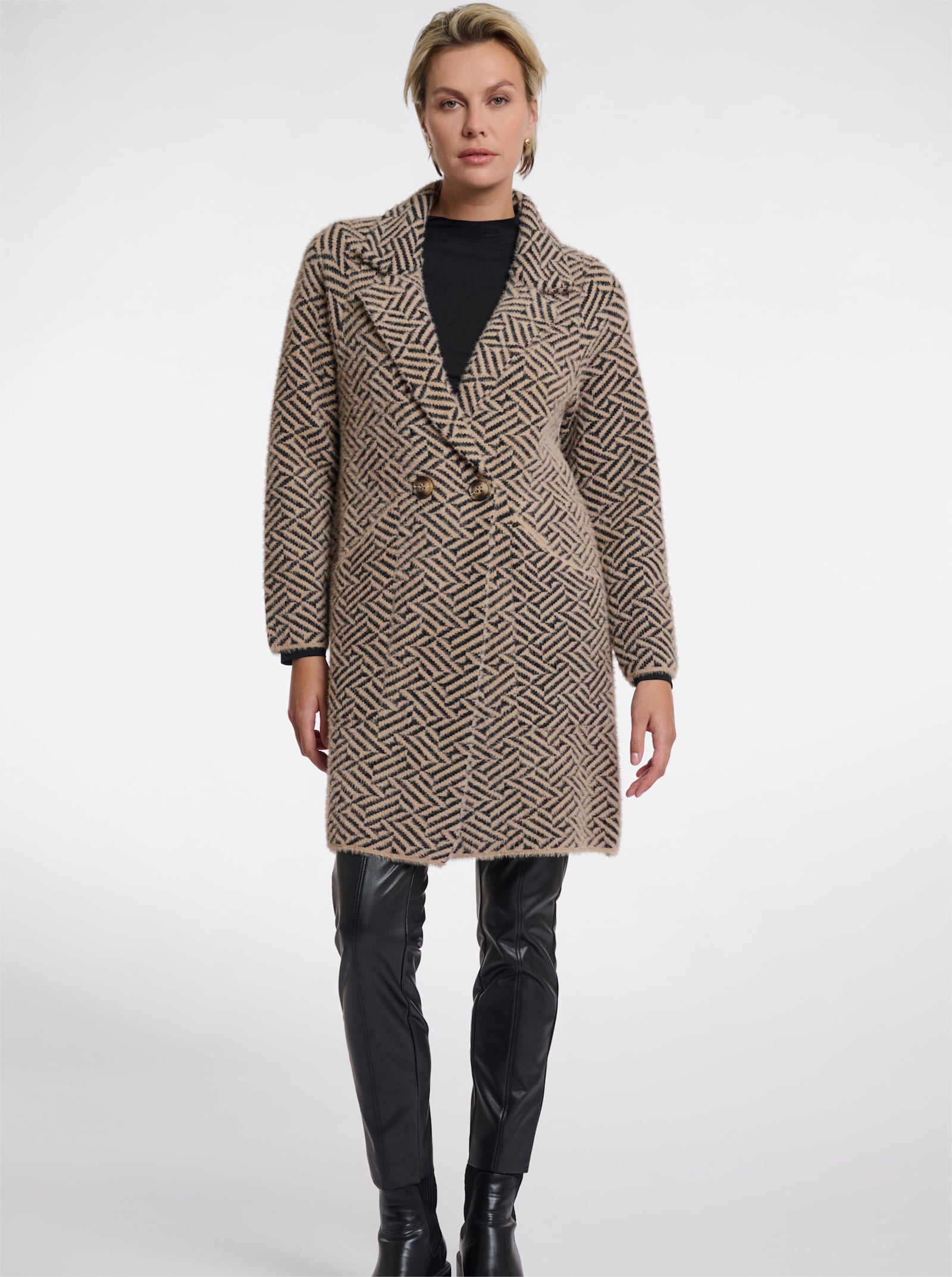 Rino & Pelle Strickmantel mit Grafik-Muster - sand-schwarz-gemustert