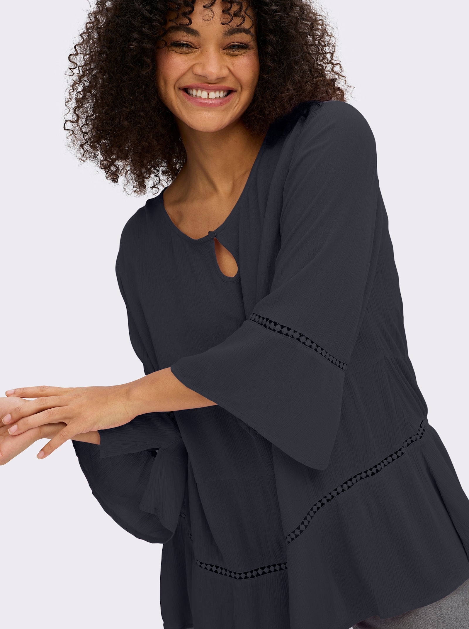 sheego Tunika mit 3/4-Arm und Lochmusterborte - tiefblau
