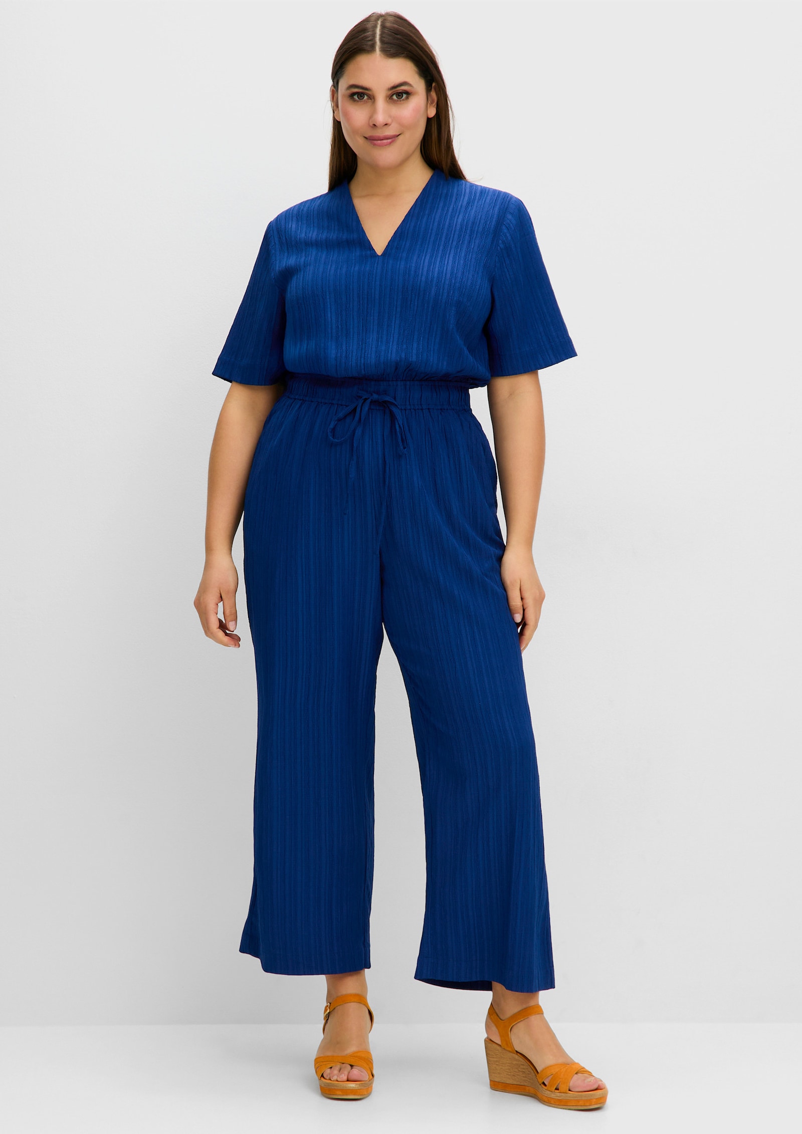 sheego Jumpsuit mit Taillen-Tunnelzug - blaubeere