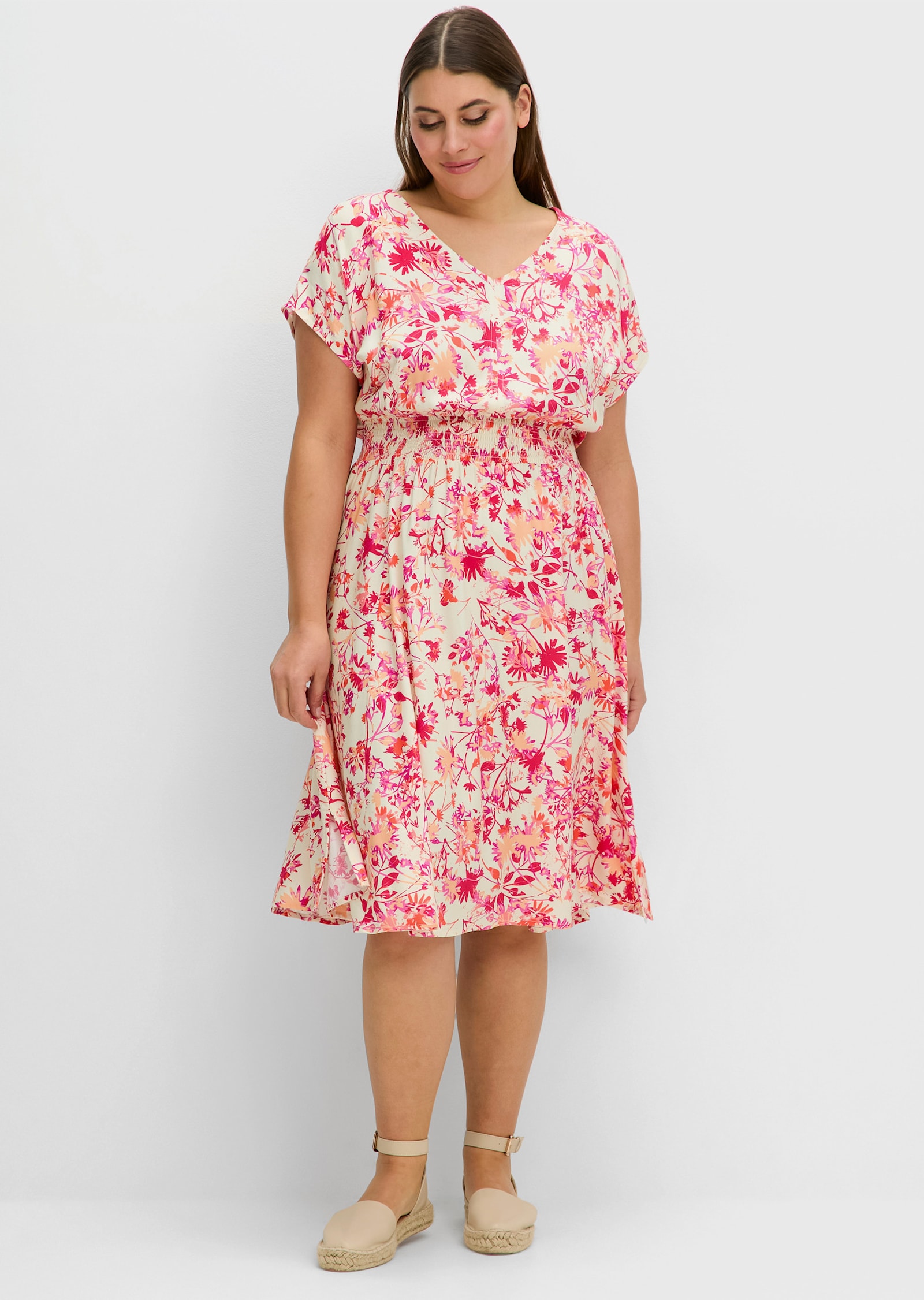 sheego Sommerkleid mit Smokbund und weitem Rock - champagner-bedruckt