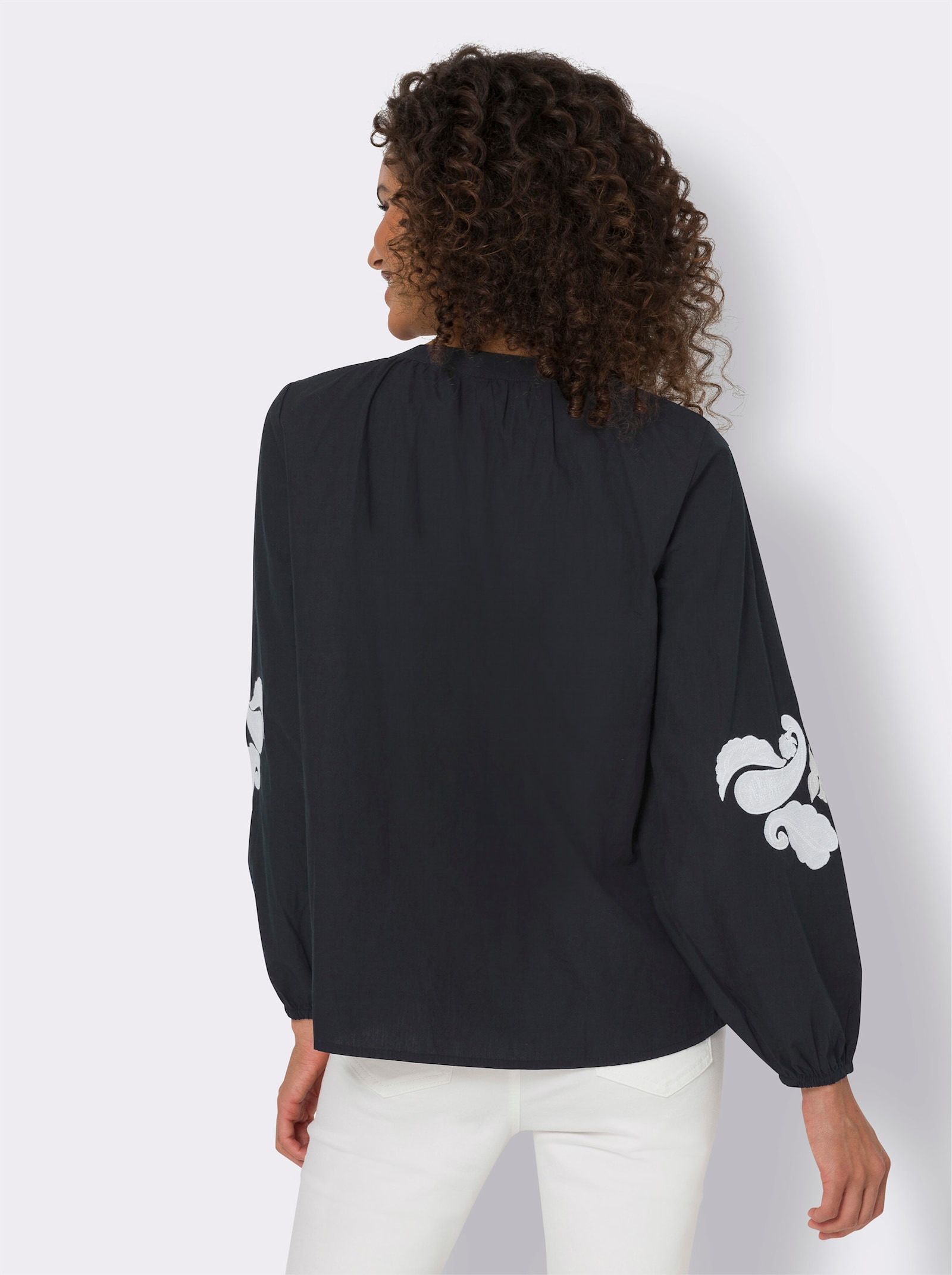 heine Schlupf-Bluse mit Ornament-Applikation - schwarz-weiß