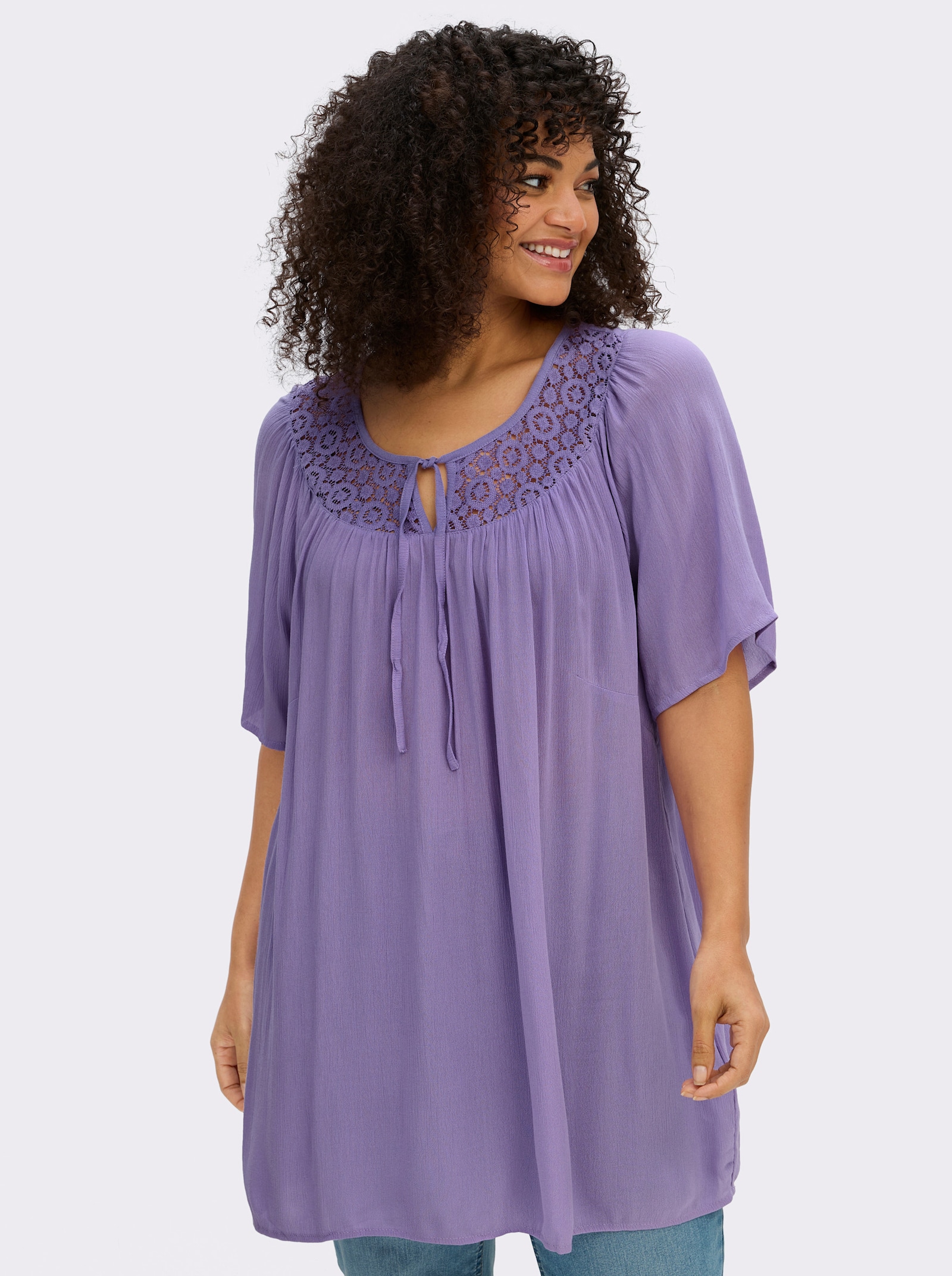 Tunika mit Spitzen-Einsatz - lavendel