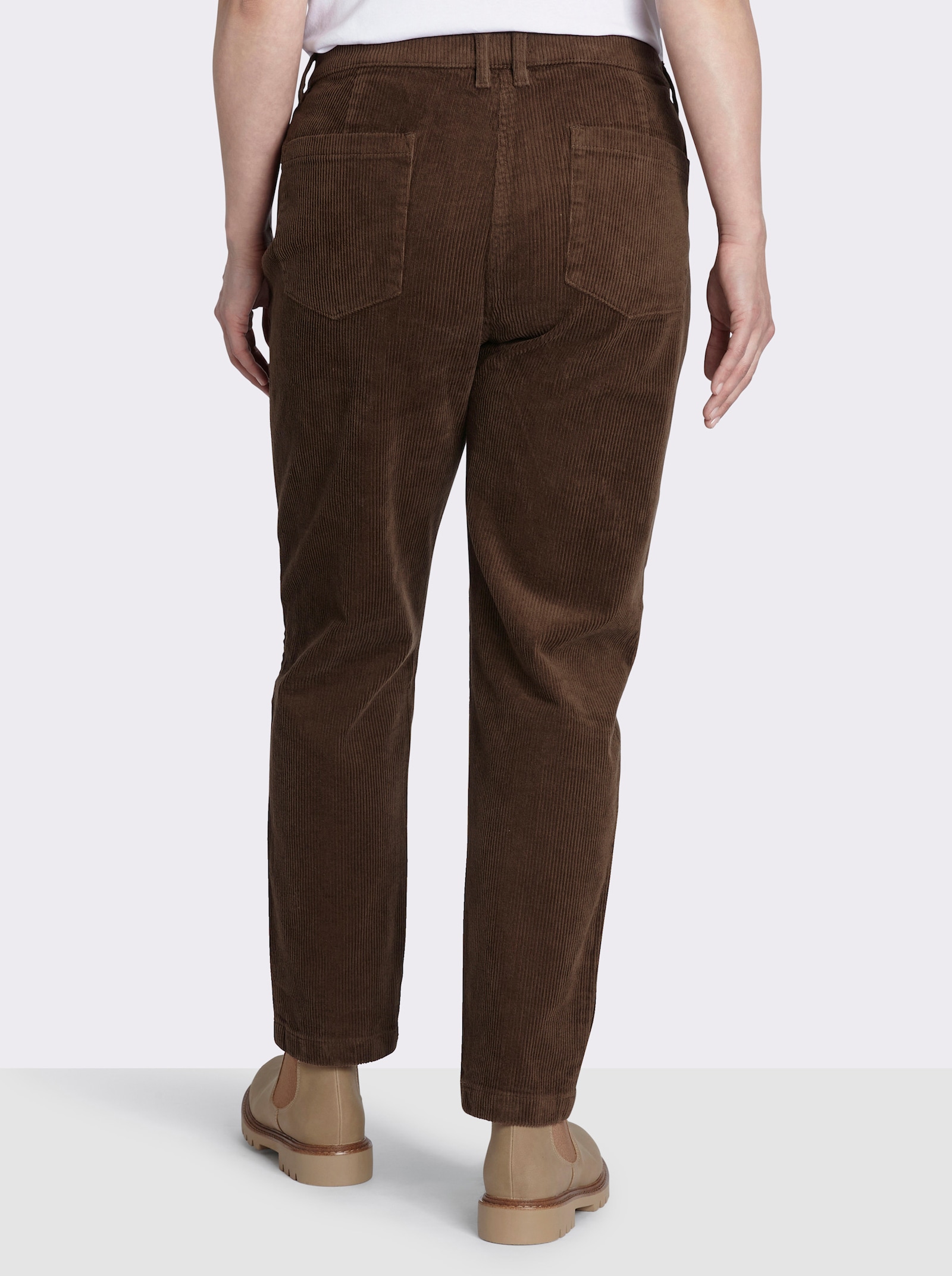 sheego Cordhose mit schmalem Bein - schoko