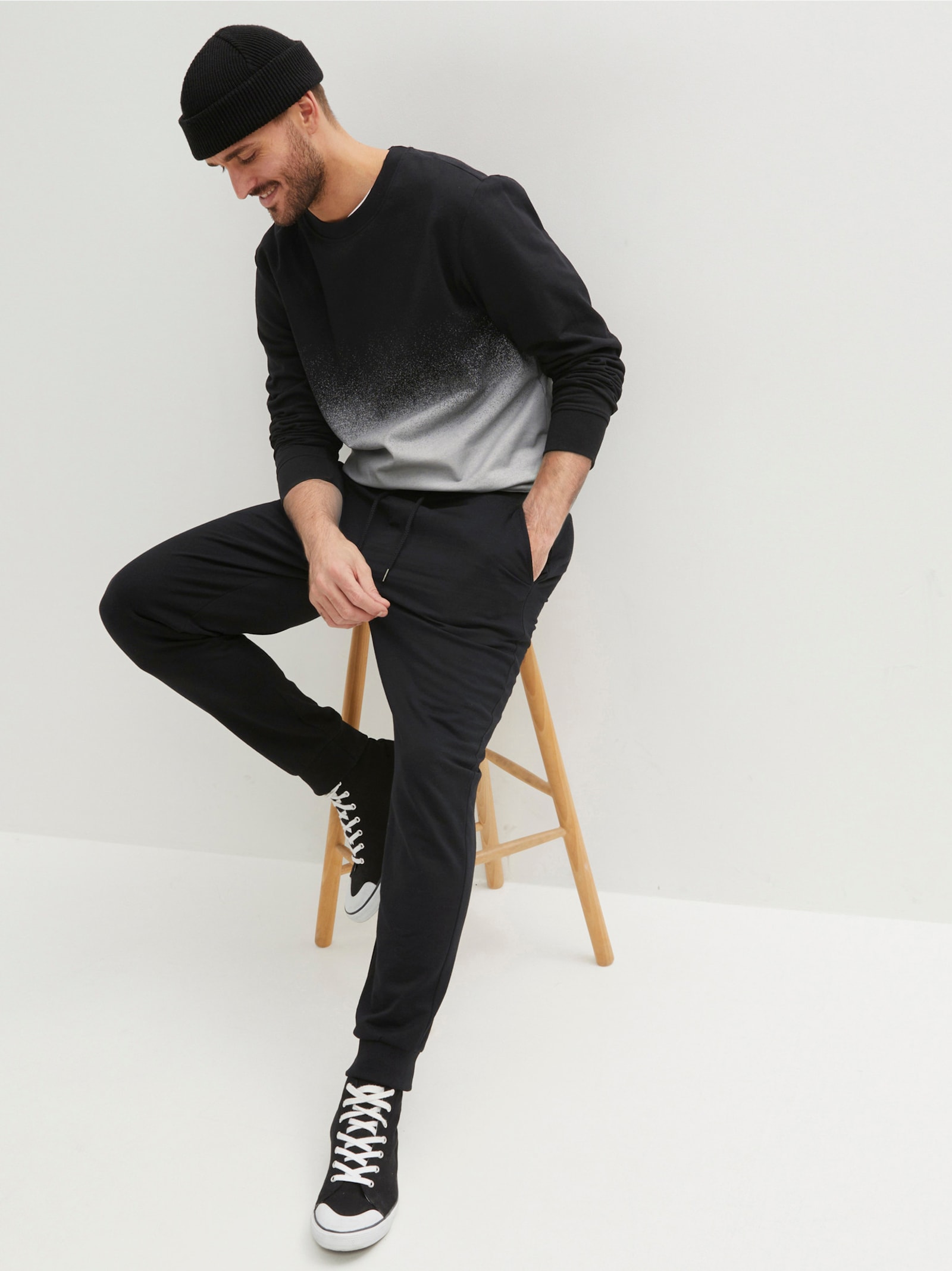 Catamaran Sports Freizeitanzug mit elastischen Bündchen - schwarz-hellgrau