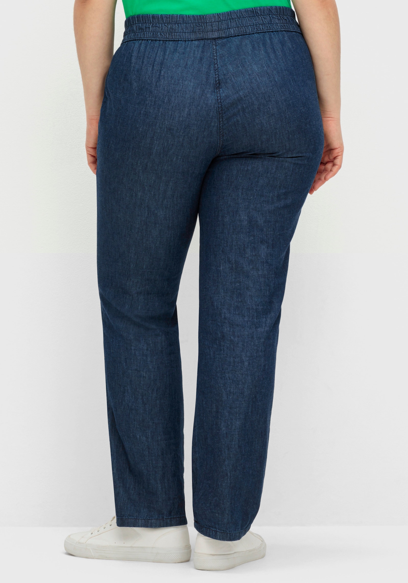 Schlupfjeans mit gesmoktem Bund - blue-stone-washed