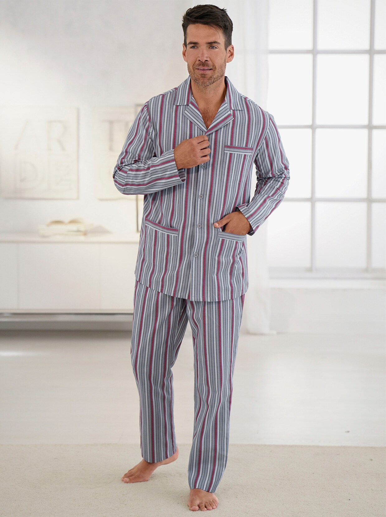 KINGsCLUB Pyjama - grau-rot-gestreift