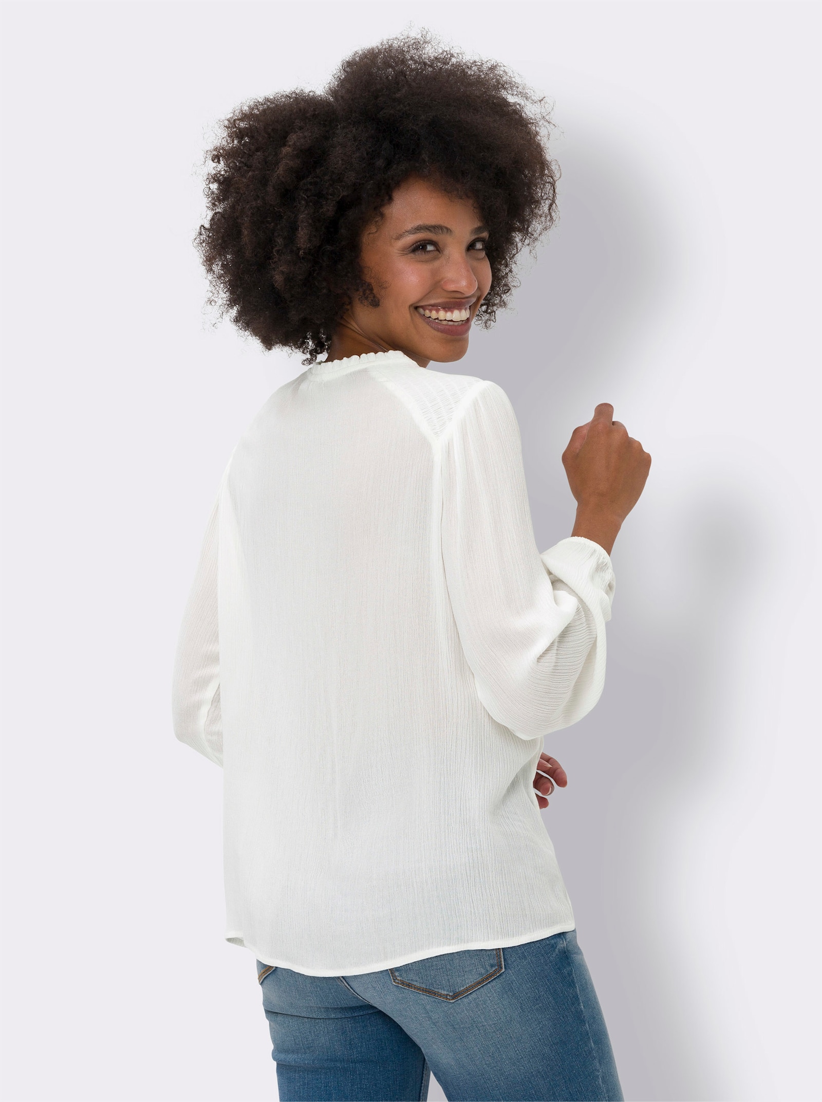 heine Crinklebluse mit Smok-Partien - ecru