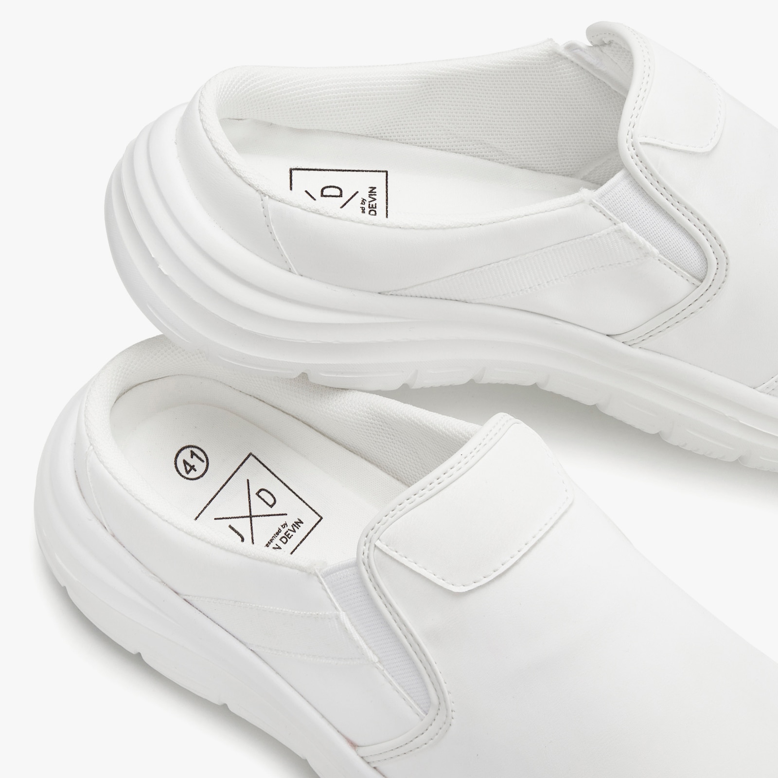 John Devin Sabot - weiß