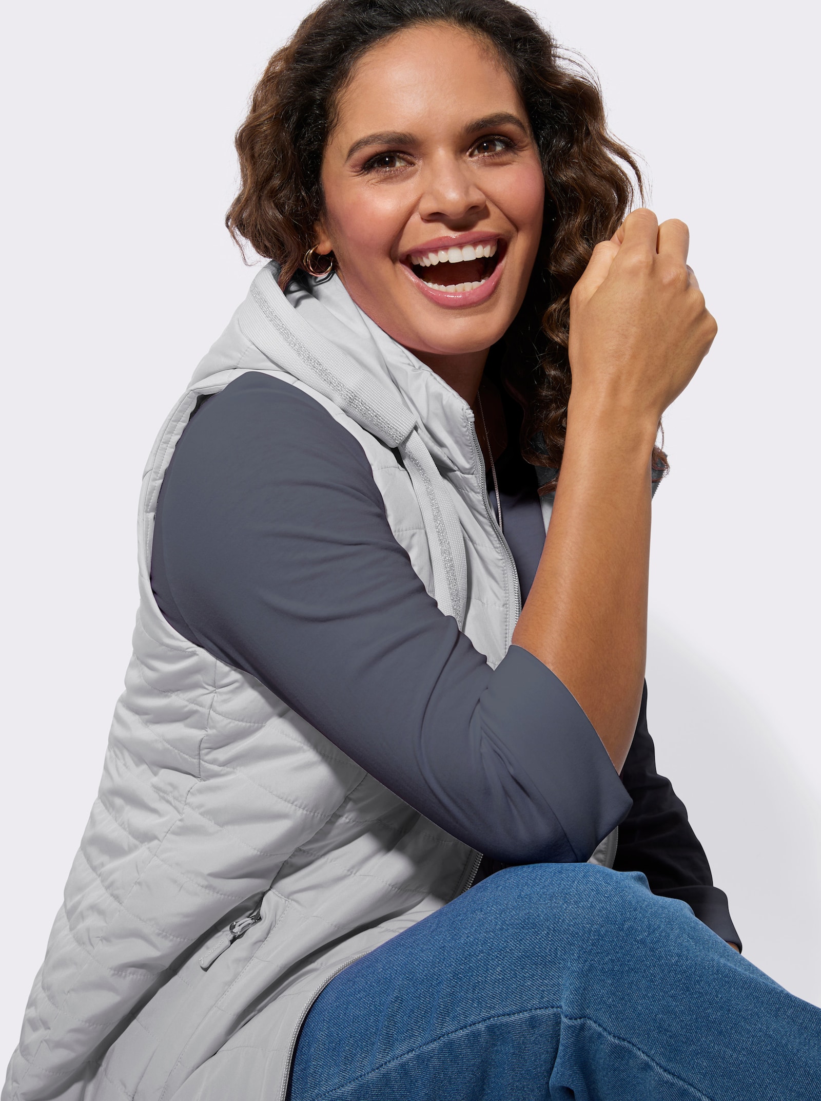 Steppweste mit Glitzer-Details - hellgrau