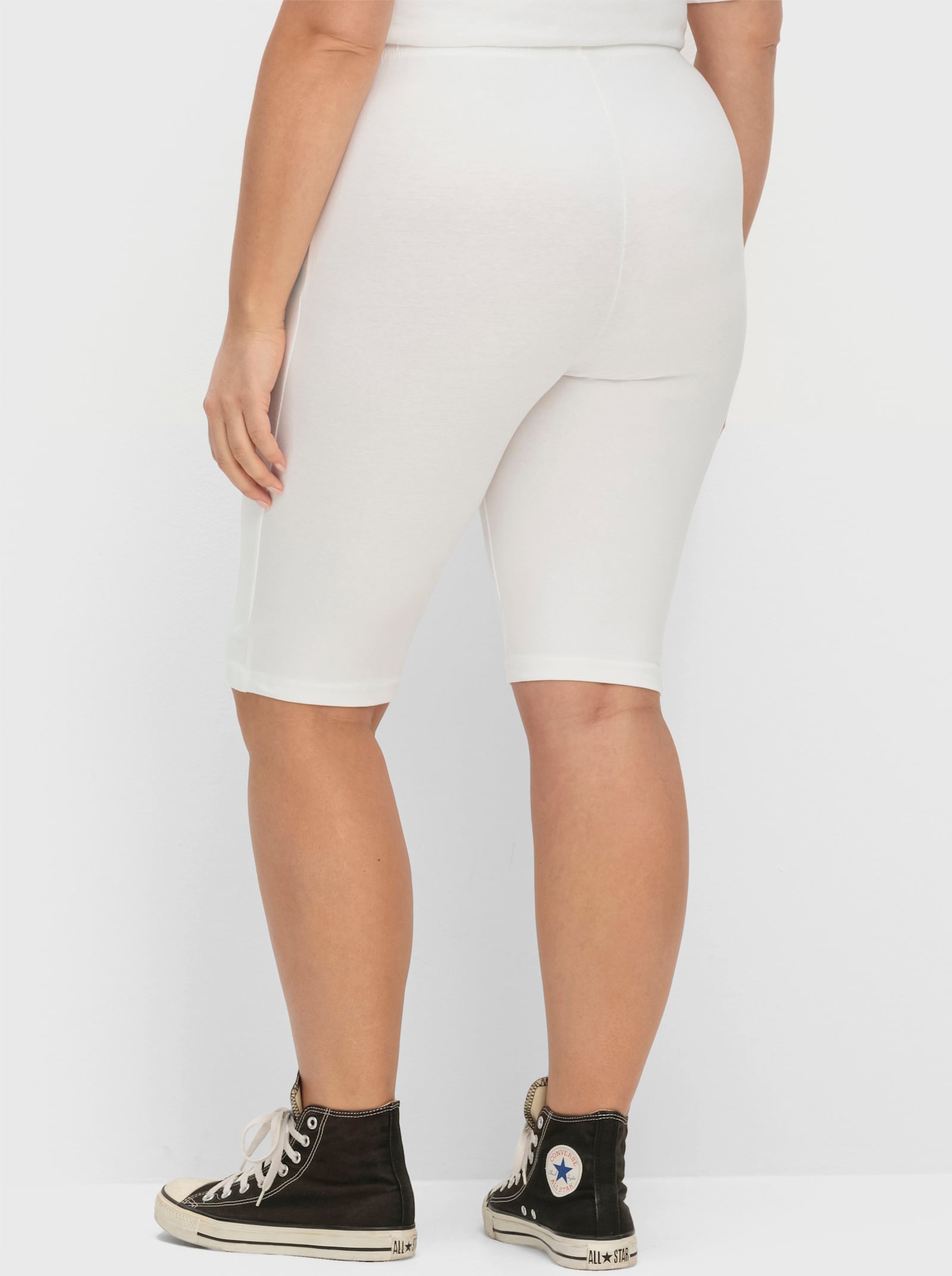 sheego Radlerhose in knielanger Form - weiss