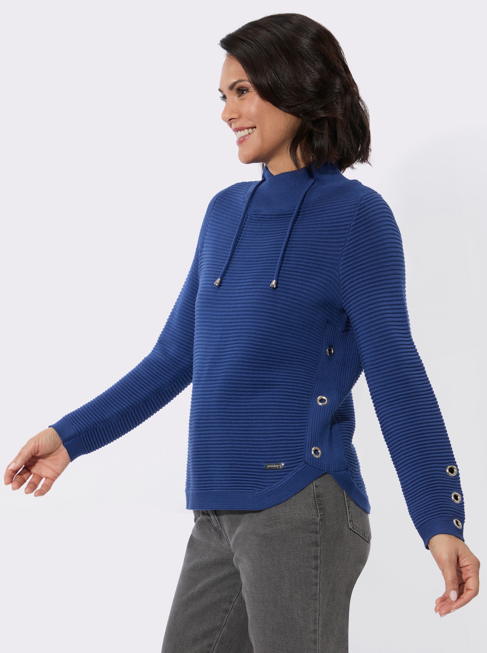 Langarm-Pullover mit Ösenverzierung - royalblau