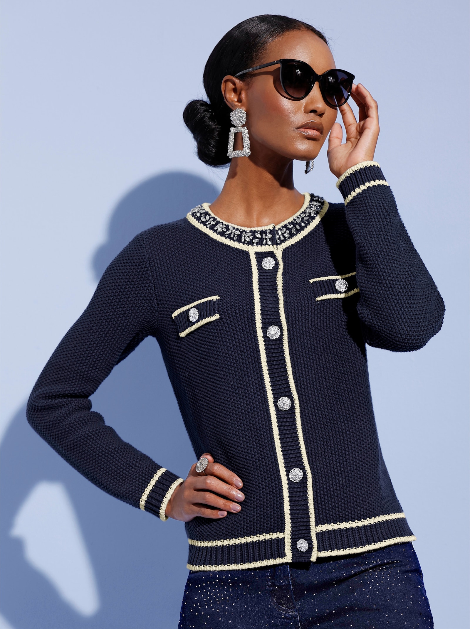 Cardigan mit Glitzerknöpfen - marine-champagner-gemustert