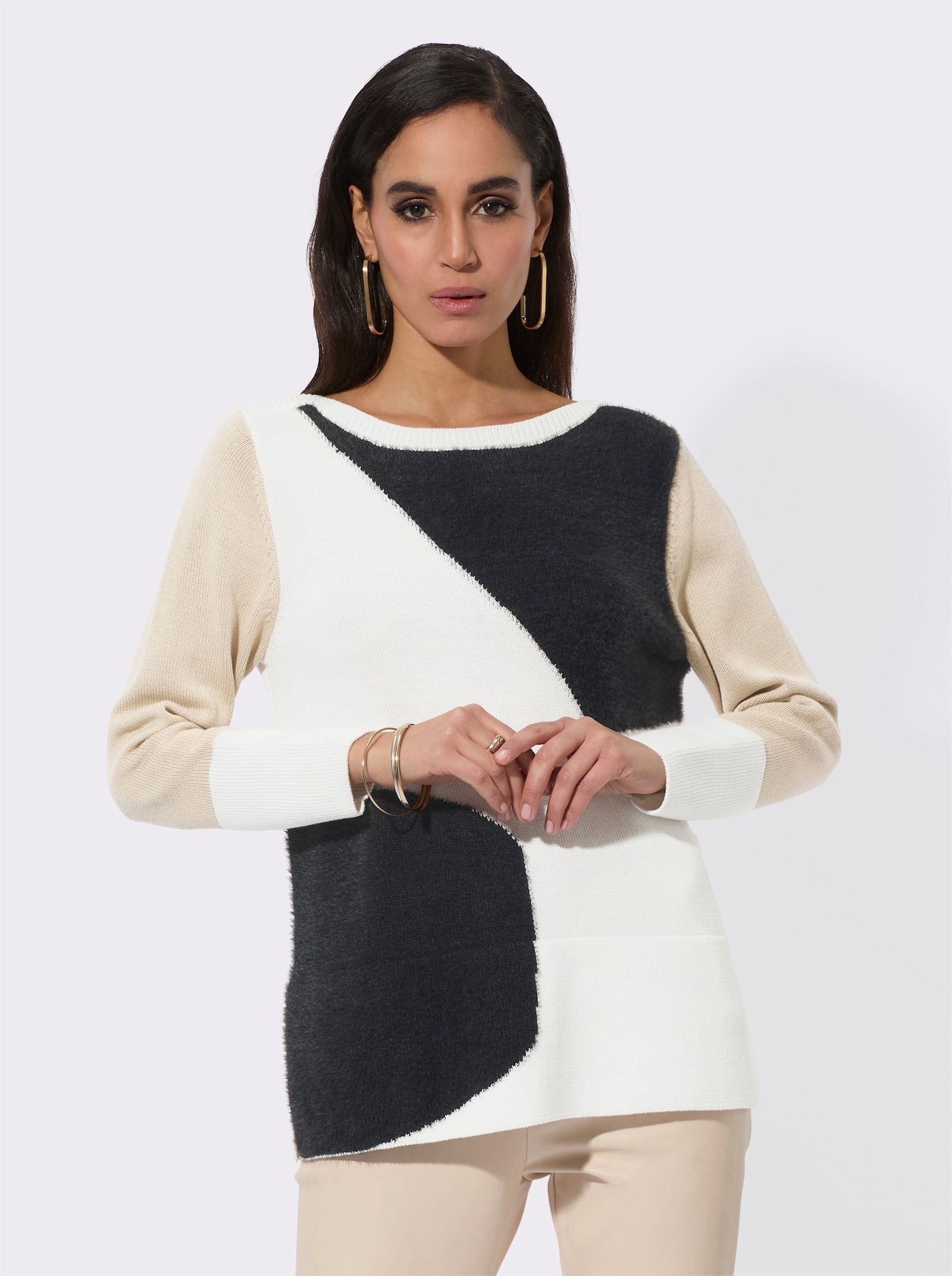 Langarm-Pullover mit Flauschgarn - schwarz-ecru-gemustert