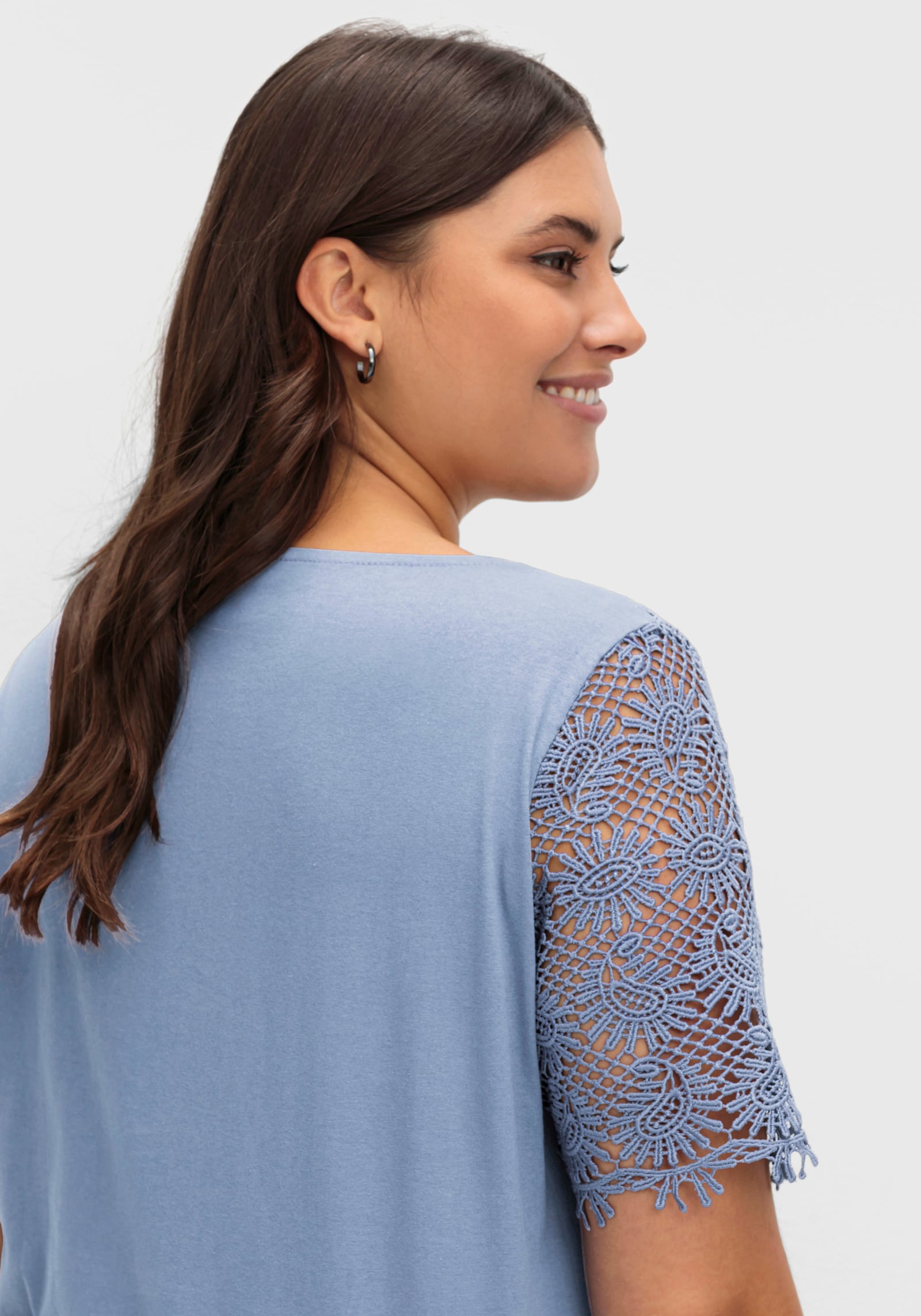 Spitzenshirt mit transparenter Spitze - eisblau