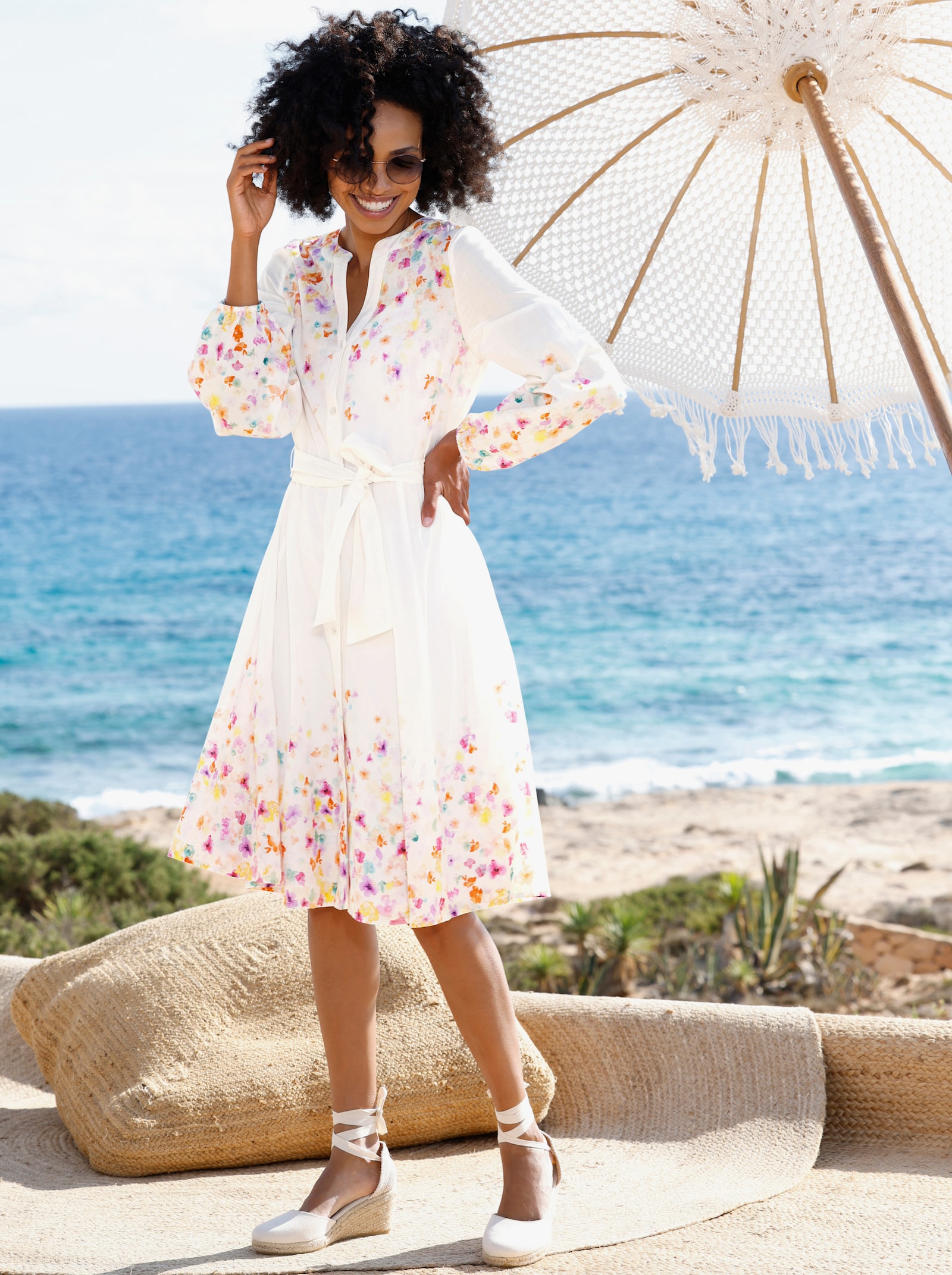 heine Robe en coton avec lien à nouer - écru-orange imprimé