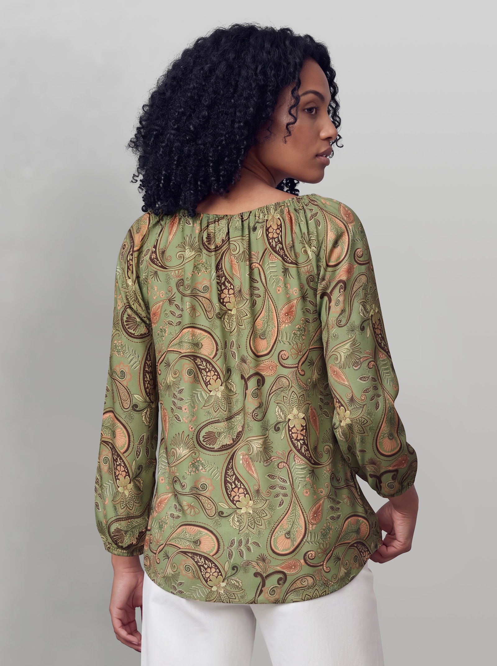 heine Druckbluse mit variablem Ausschnitt - oliv-papaya-bedruckt