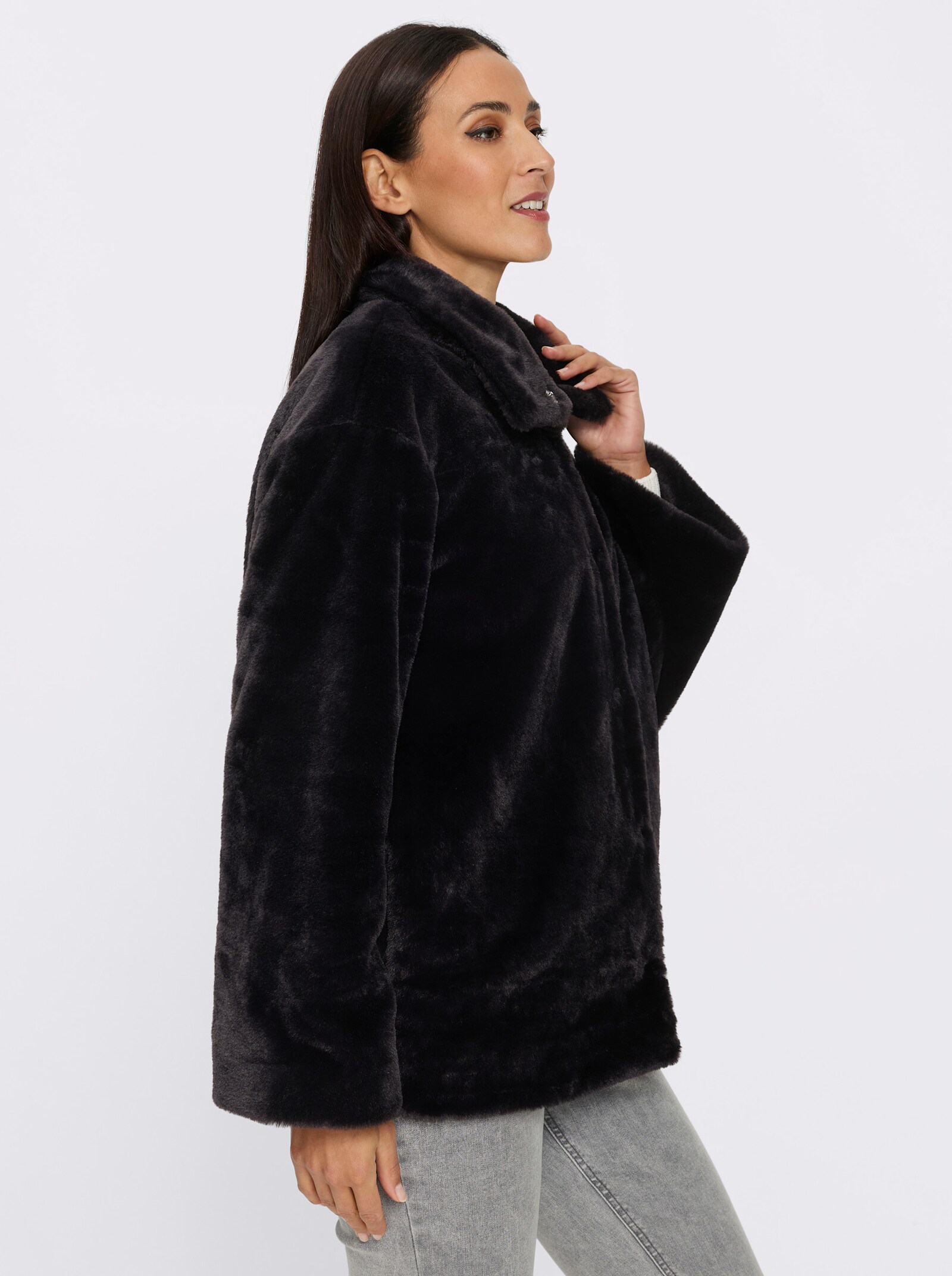 heine Fellimitatjacke mit Stehkragen - schwarz