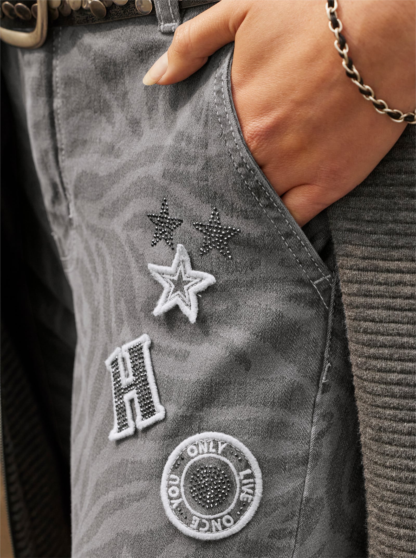 heine Hose mit Animal-Print - anthrazit-graphit-bedruckt