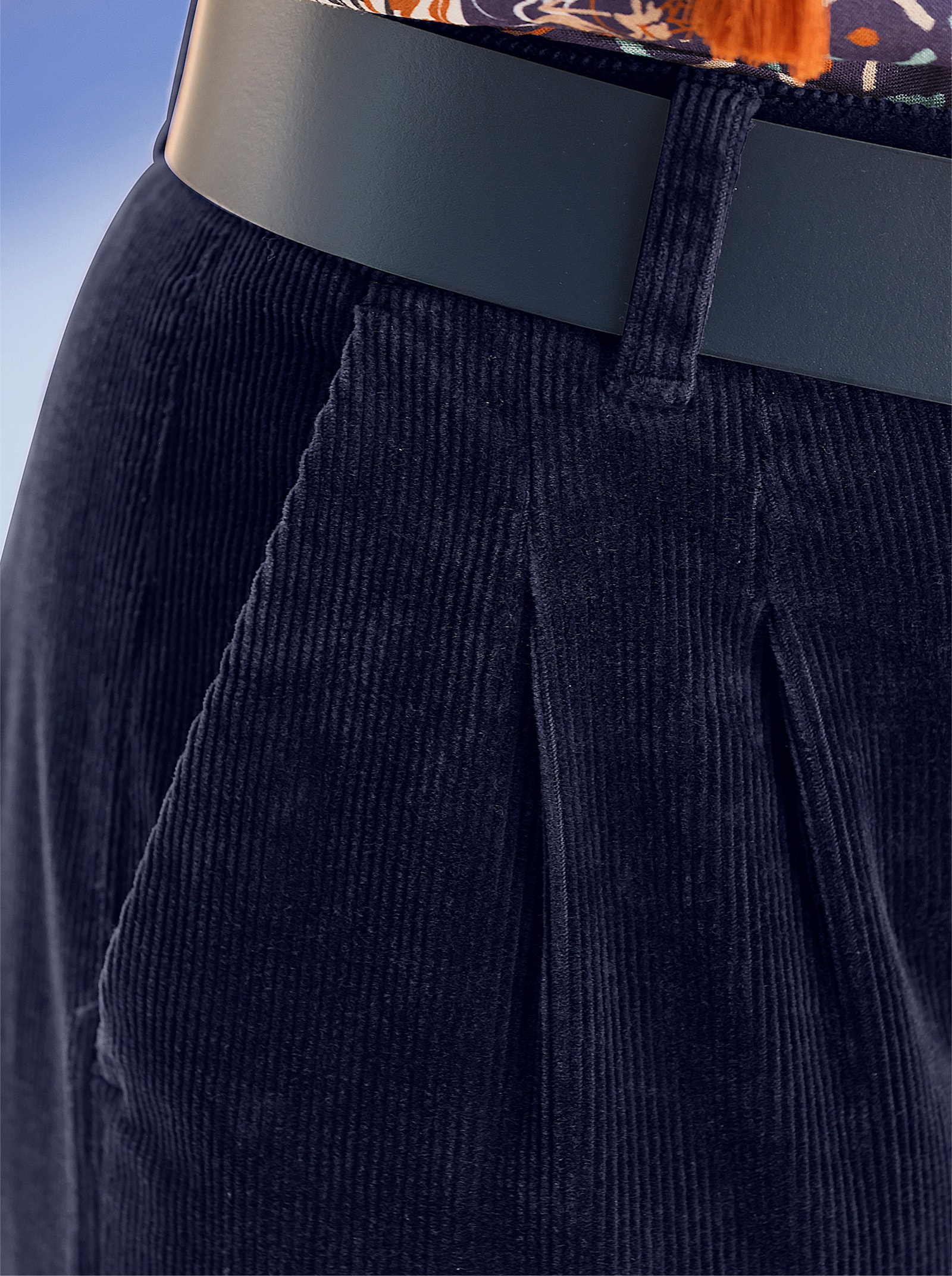 heine Cordhose mit Bundfalten - marine