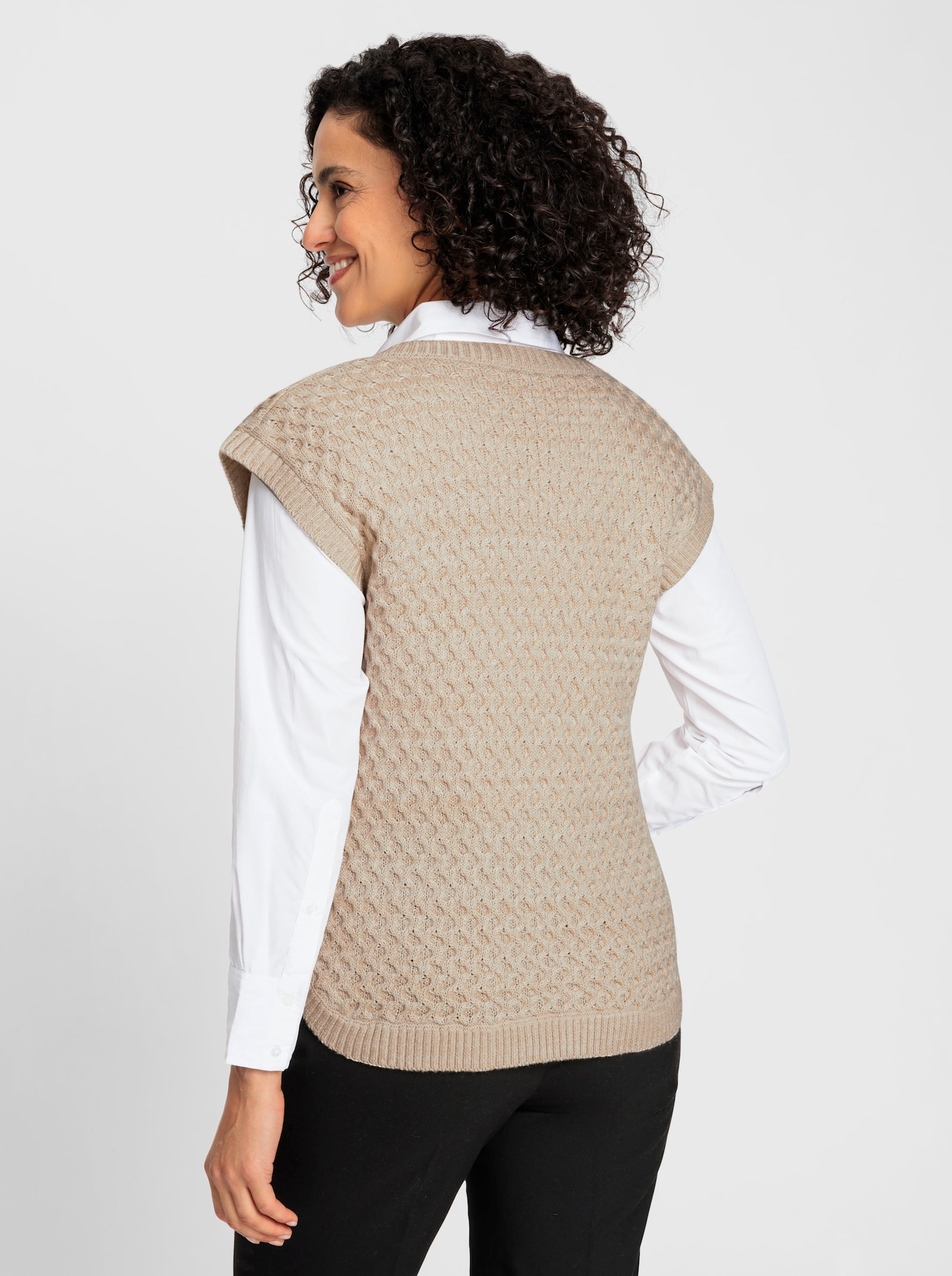 Pullunder mit Rauten- und Zopfmuster - sand