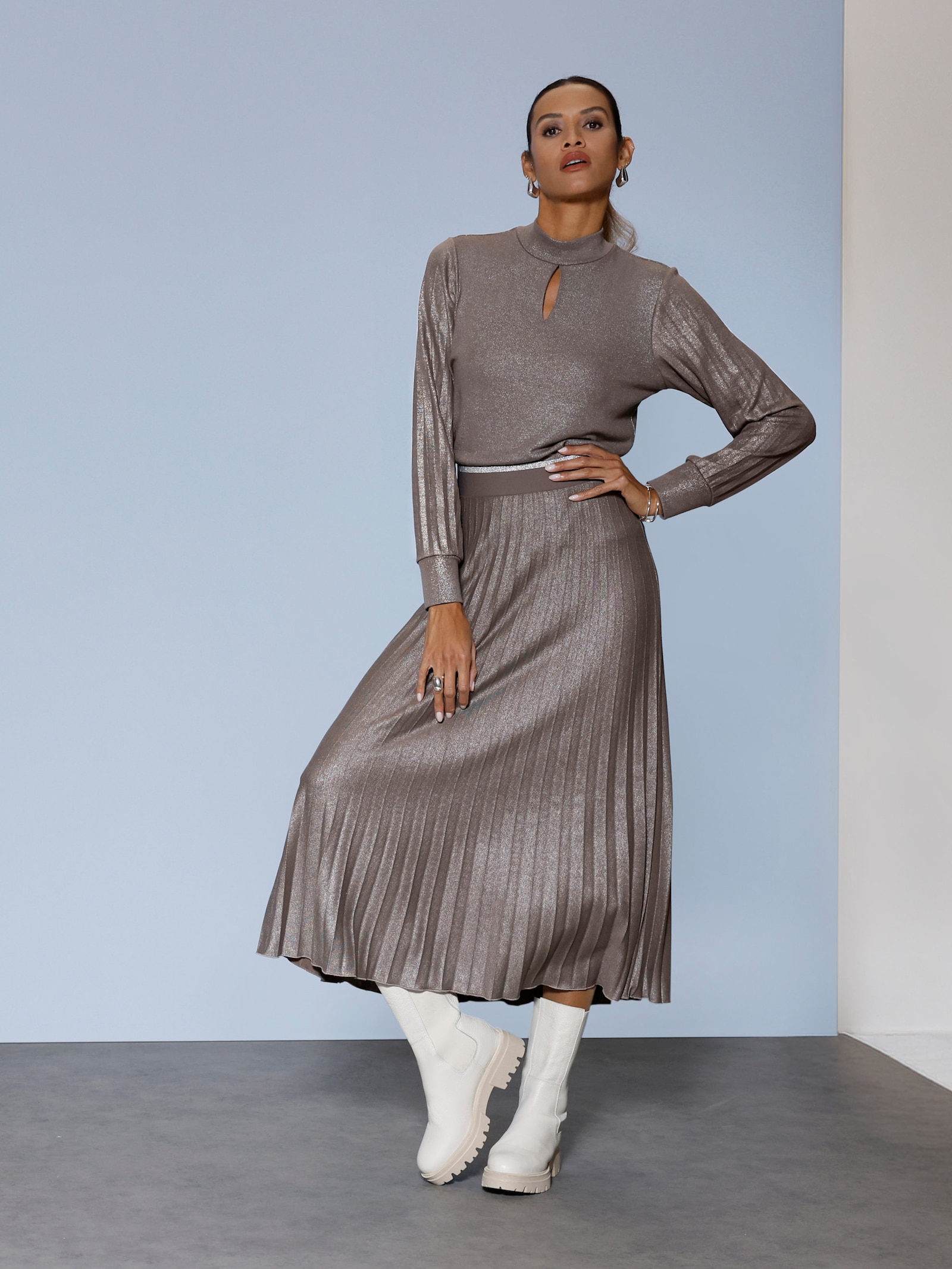 Plisseerock mit Rundum-Dehnbund - dunkeltaupe-silberfarben