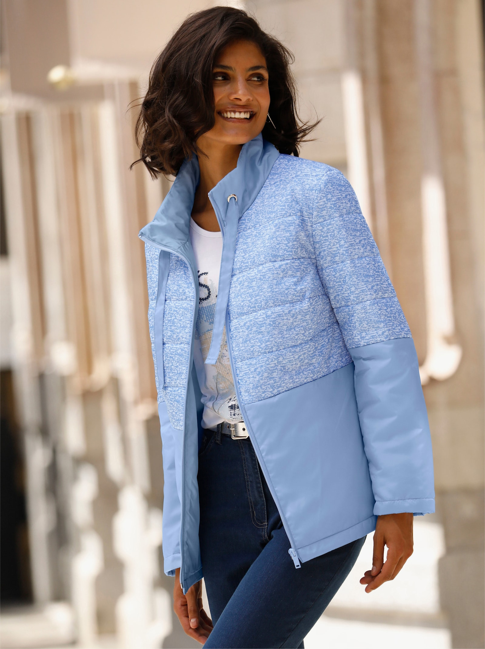 Steppjacke mit Druck in Melange-Optik - eisblau