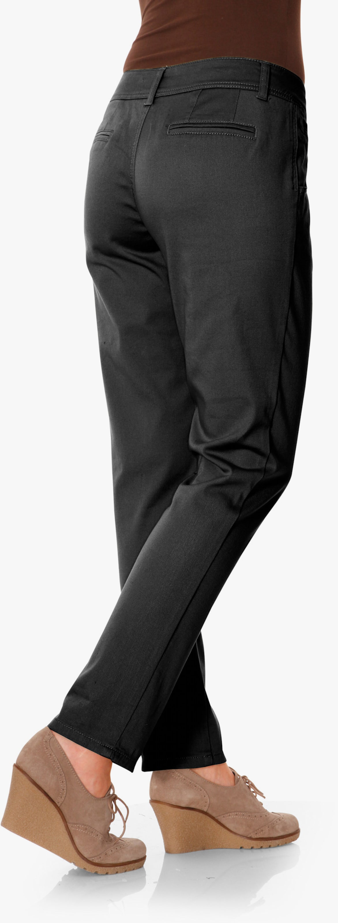 heine Chinohose in Karotten-Form - schwarz