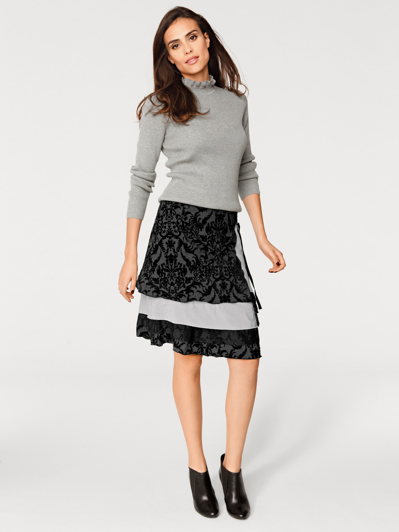 heine Stufenrock in ausgestellter Form - schwarz