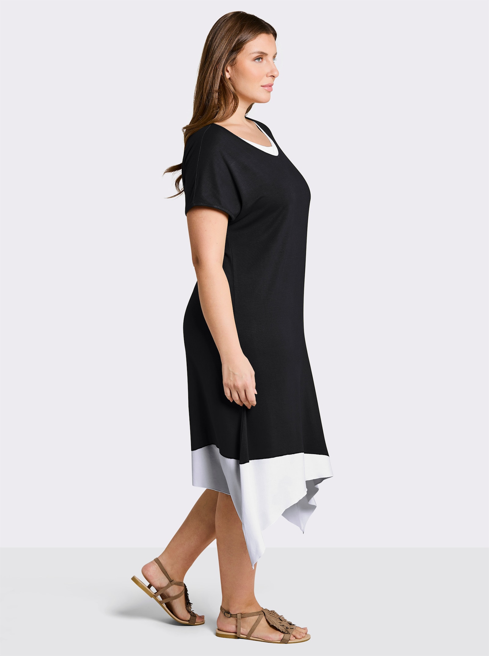 sheego A-Linien-Kleid in 2-in-1-Optik - schwarz-weiß