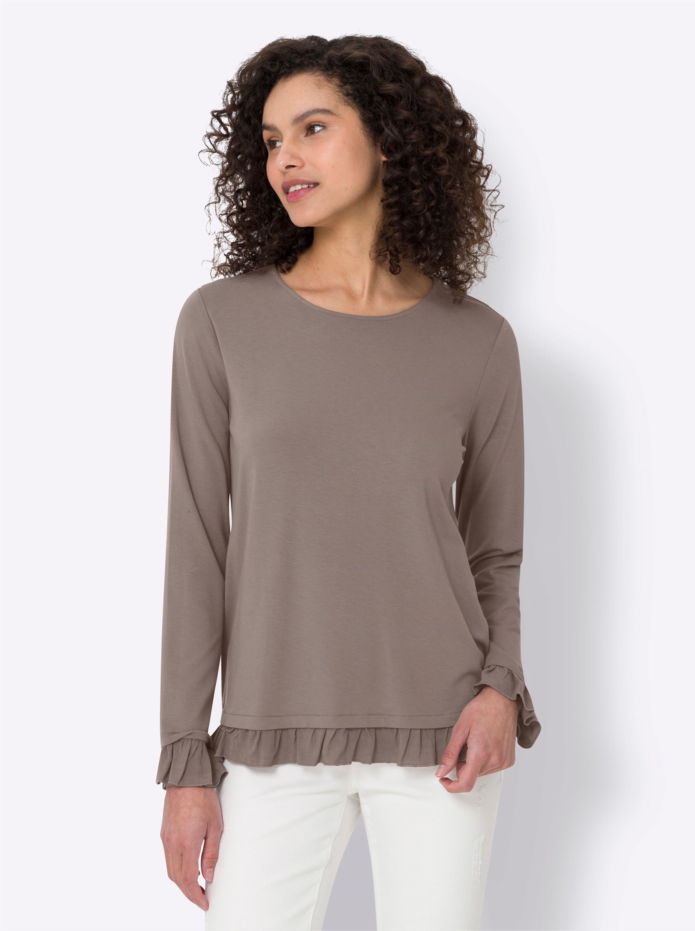 WE ARE günstig Kaufen-2-in-1-Shirt in dunkeltaupe von heine. 2-in-1-Shirt in dunkeltaupe von heine <![CDATA[2-in-1-Shirt Femininer Style aus weich fließendem Fein-Jersey. Mit Rüschenabschlüssen aus Webware. Rundhals-Ausschnitt, Langarm.]]>. 