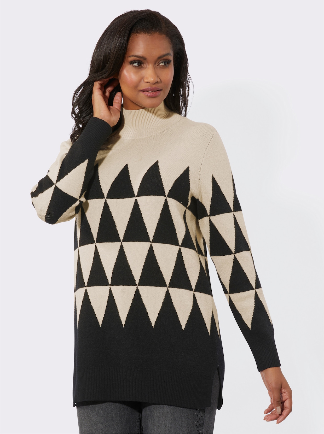 Lange pullover - zand/zwart gedessineerd