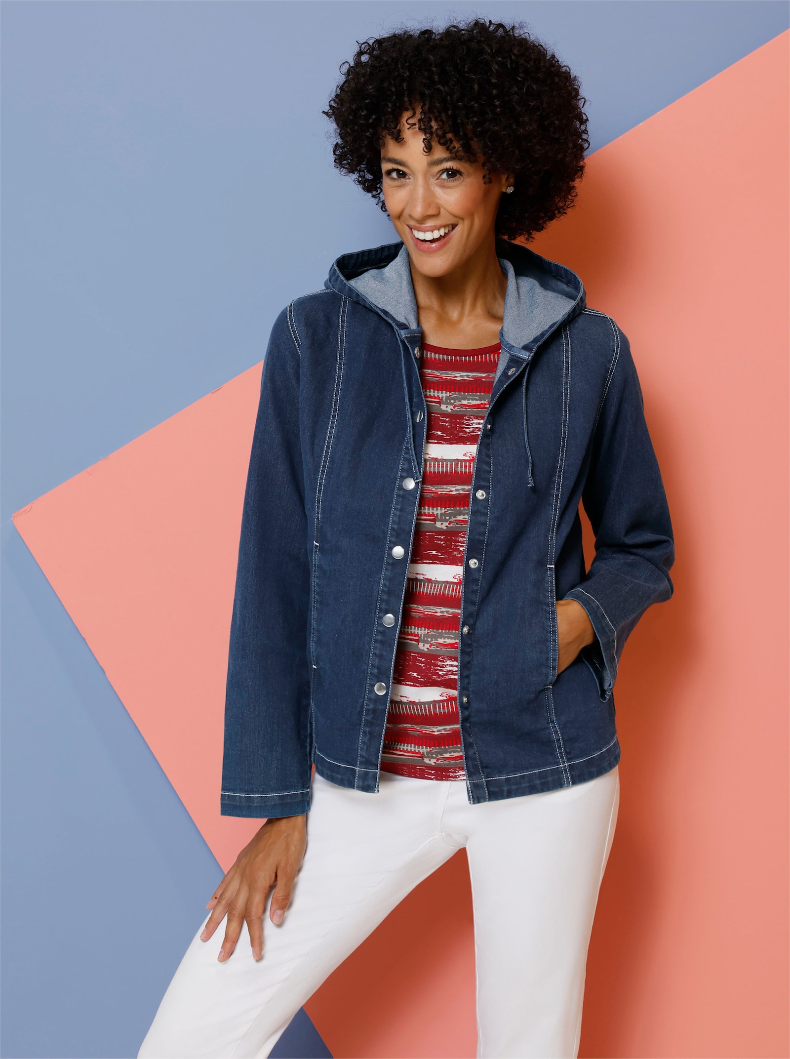 Jeansjacke mit Kapuze - blue-stone-washed