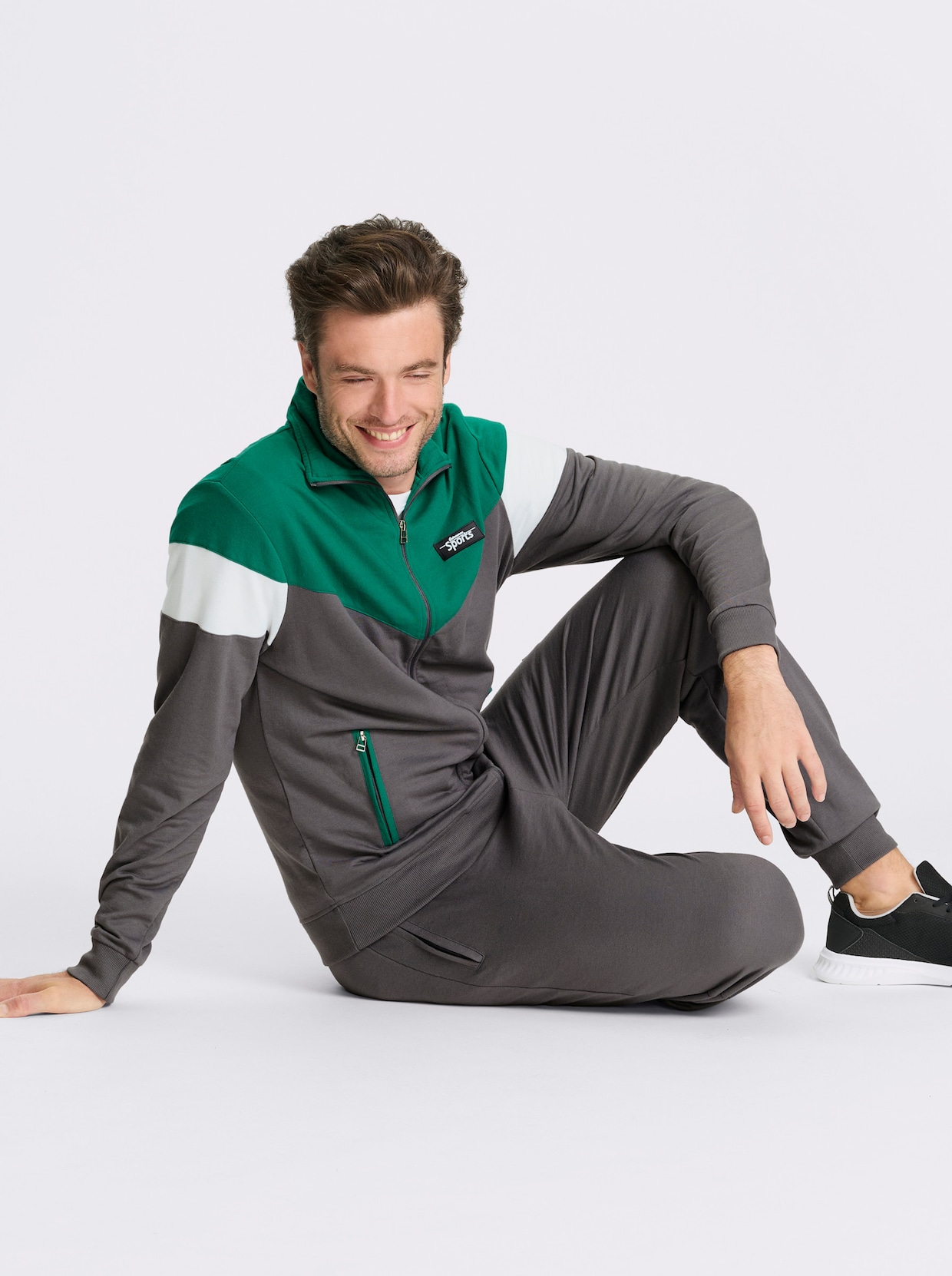 Catamaran Sports Freizeitanzug mit Reissverschluss-Taschen - grün