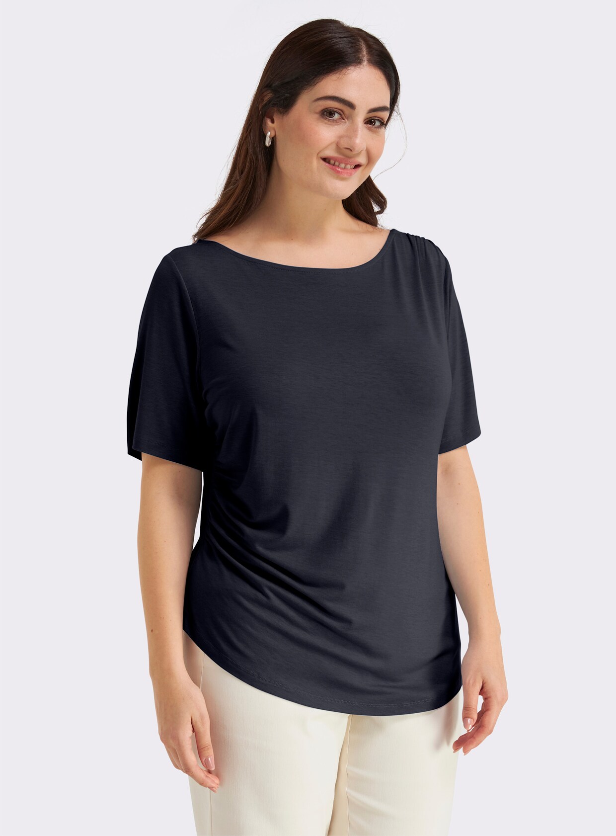sheego Shirt mit Drapierungen in der Taille - tiefblau