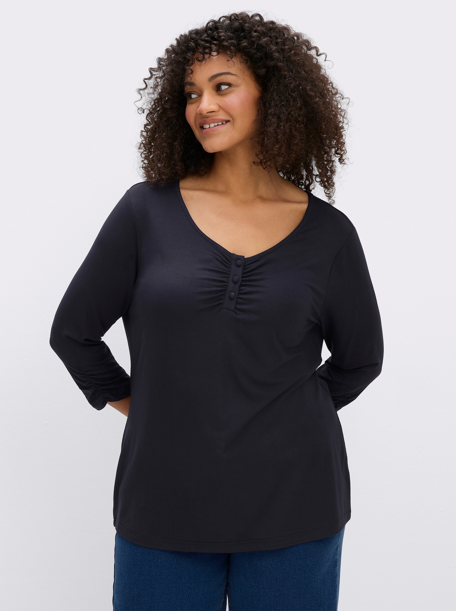 sheego 3/4-Arm-Shirt mit dekorativen Raffungen - tiefblau