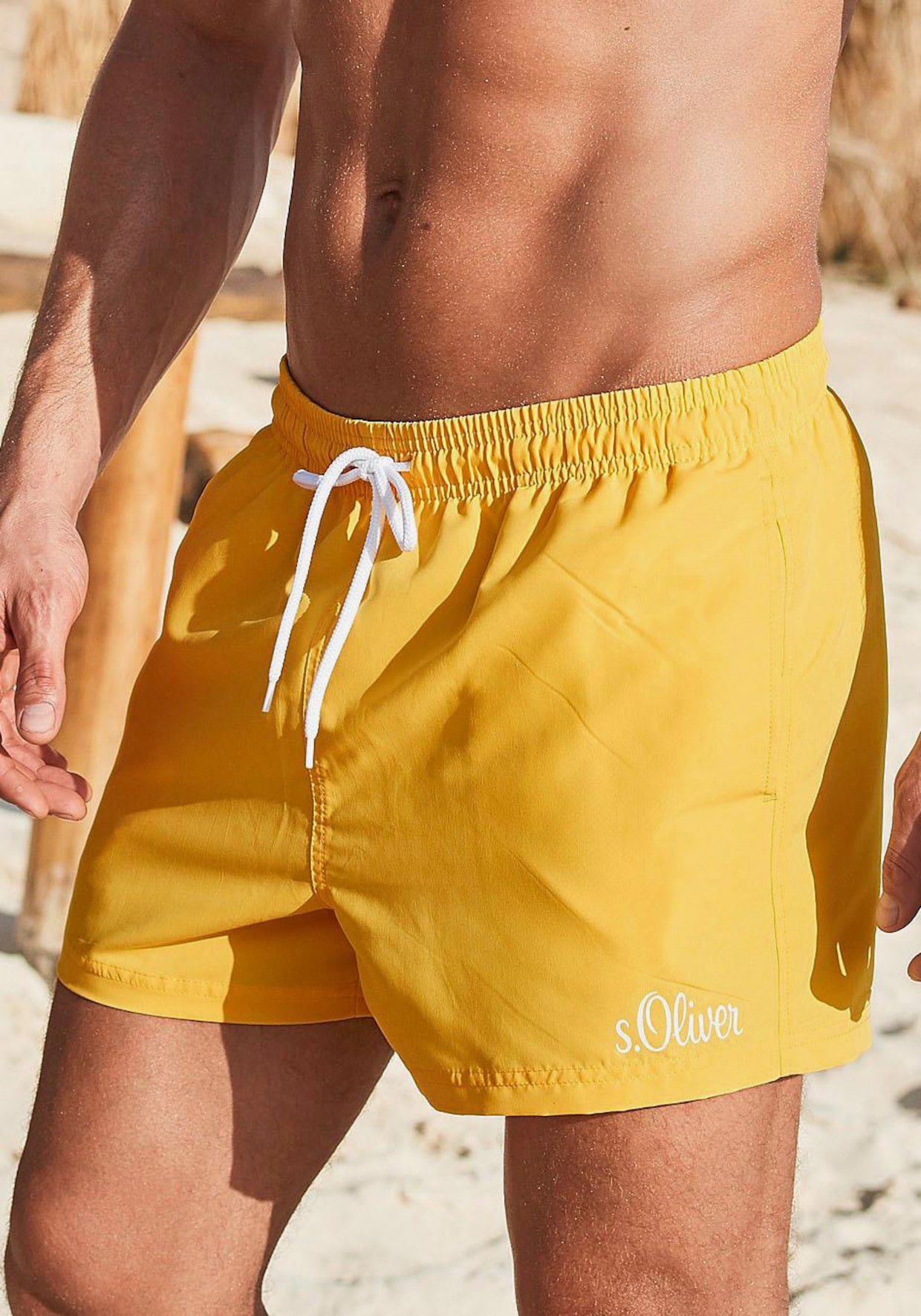 s.Oliver Badeshorts - gelb