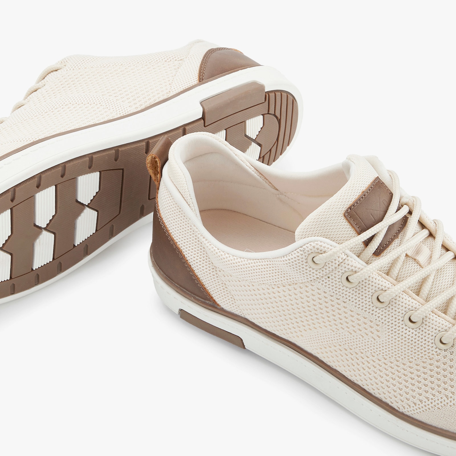 John Devin Sneaker - off-white