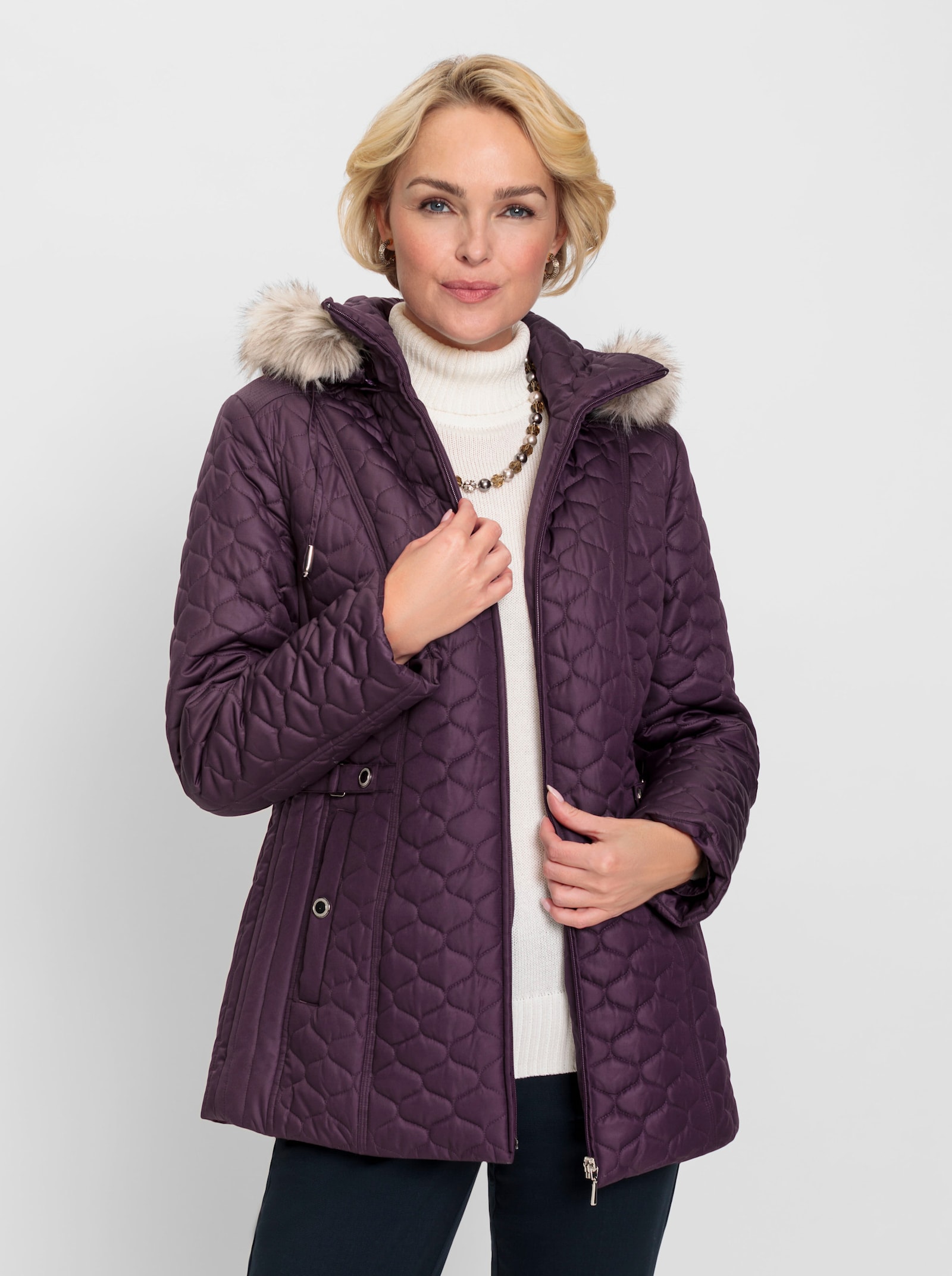 Kapuzenjacke mit Rautensteppung - traube