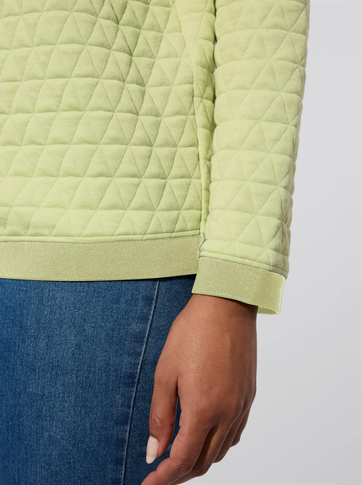 Rundhalsshirt im Jacquard-Muster - pistazie