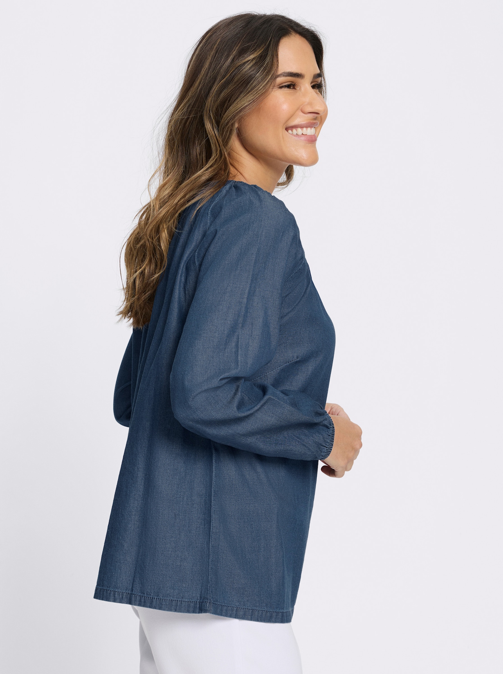 Jeansbluse mit Gummizug am Ausschnitt - blue-stone-washed