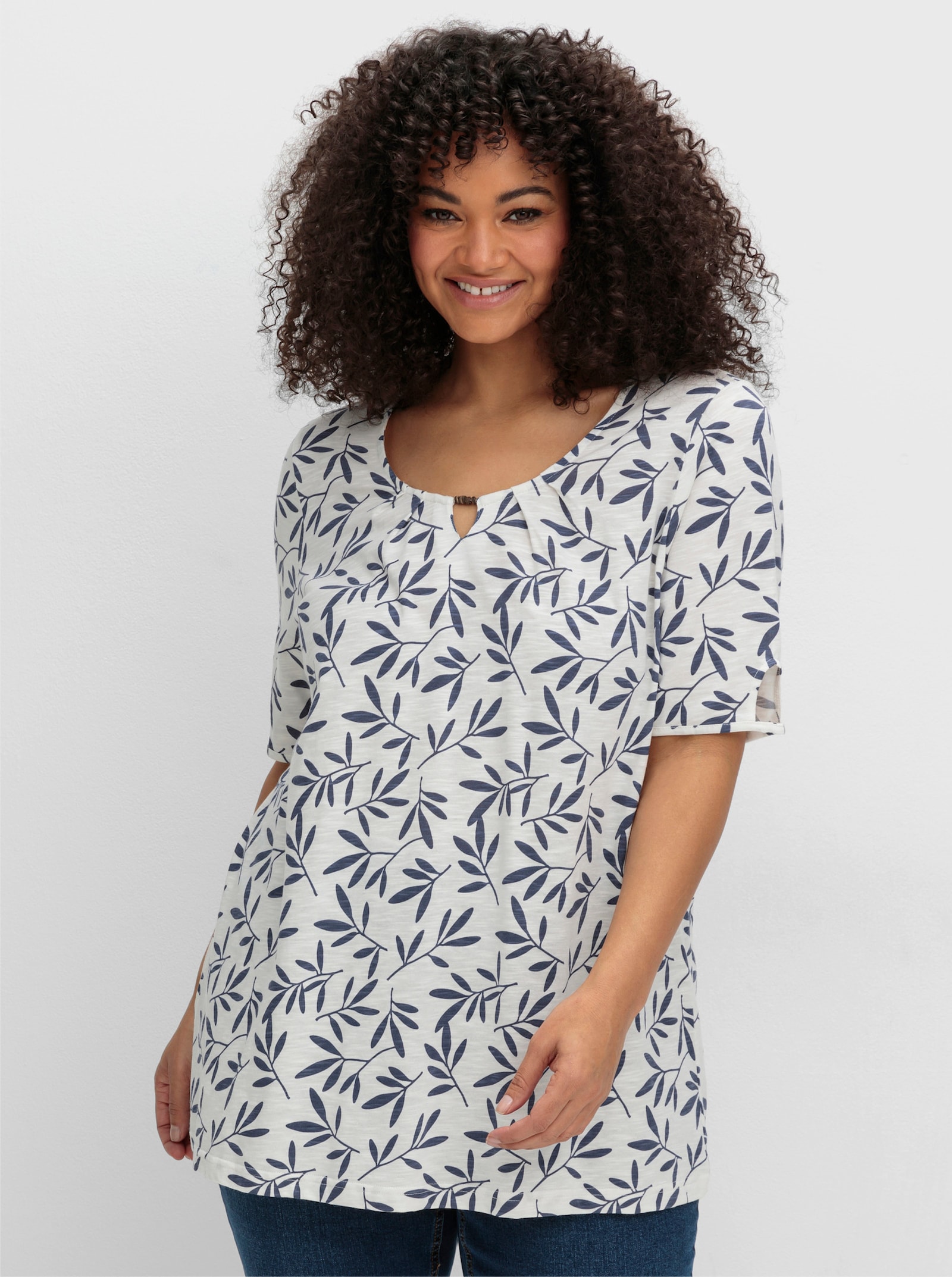 sheego Shirt met korte mouwen in A-lijn - ecru gedessineerd