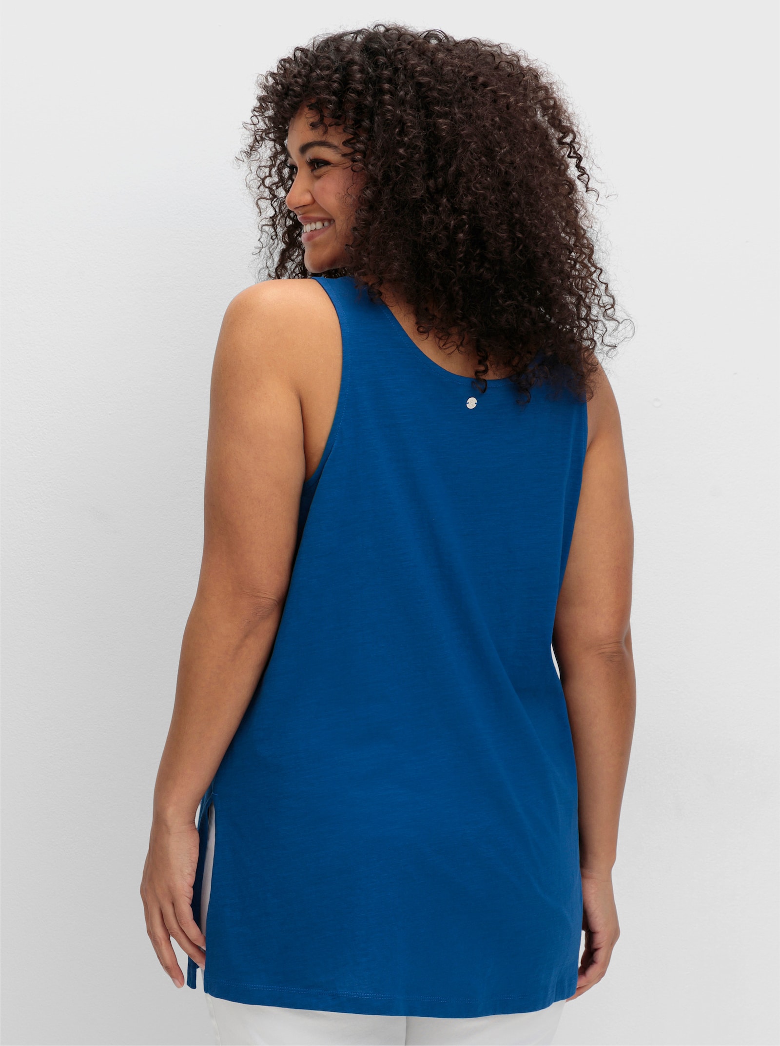 sheego Longtop mit Knotendetail am Träger - blaubeere